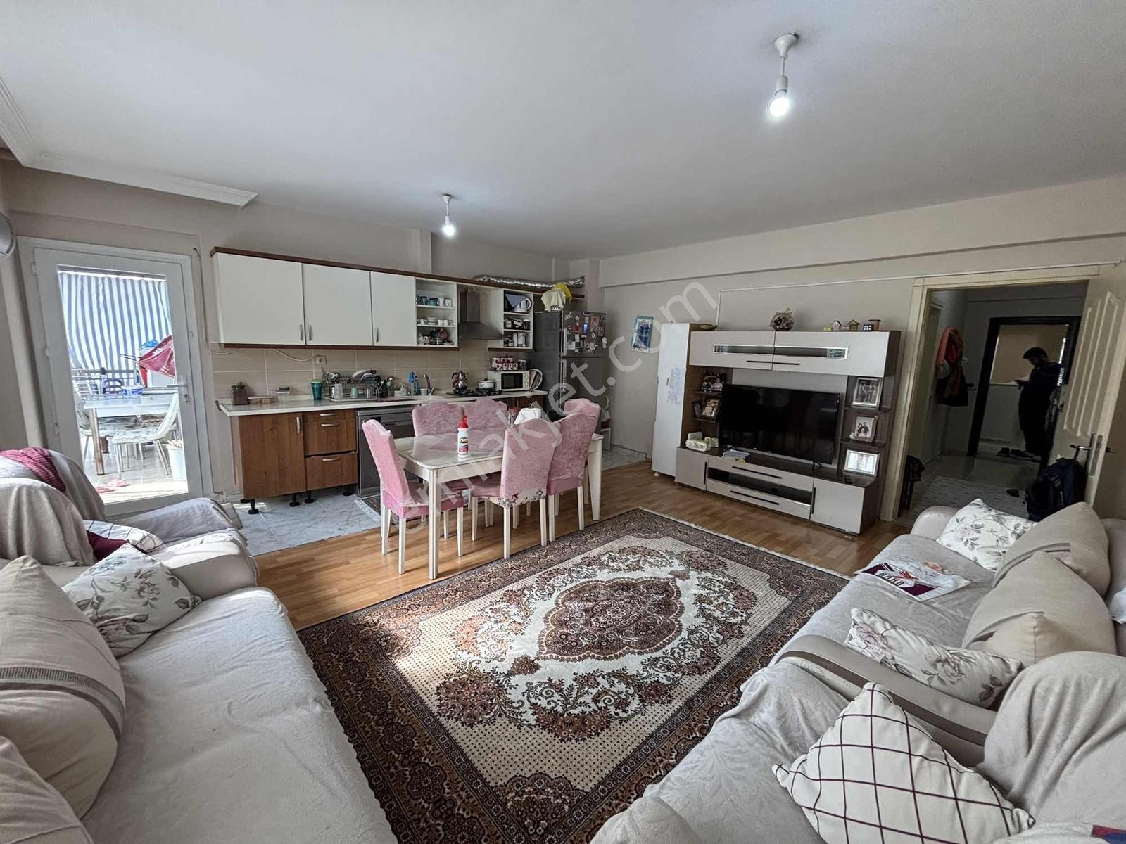 Kuşadasında 3+1 Geniş Kullanımlı Havuzlu Sitede Daire - Görsel 18