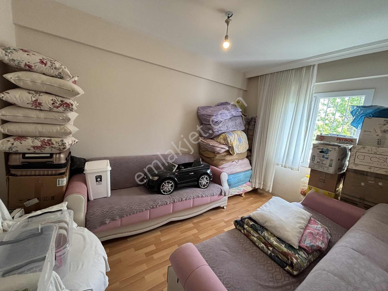 Kuşadasında 3+1 Geniş Kullanımlı Havuzlu Sitede Daire - Görsel 11