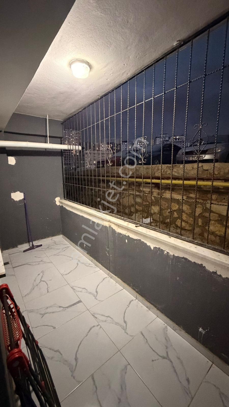 Barak Emlak'tan Hastane Arkası Satılık Geniş 1+1 Eşyalı Daire - Görsel 11