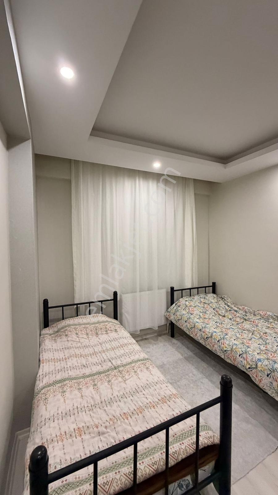 Barak Emlak'tan Hastane Arkası Satılık Geniş 1+1 Eşyalı Daire - Görsel 12