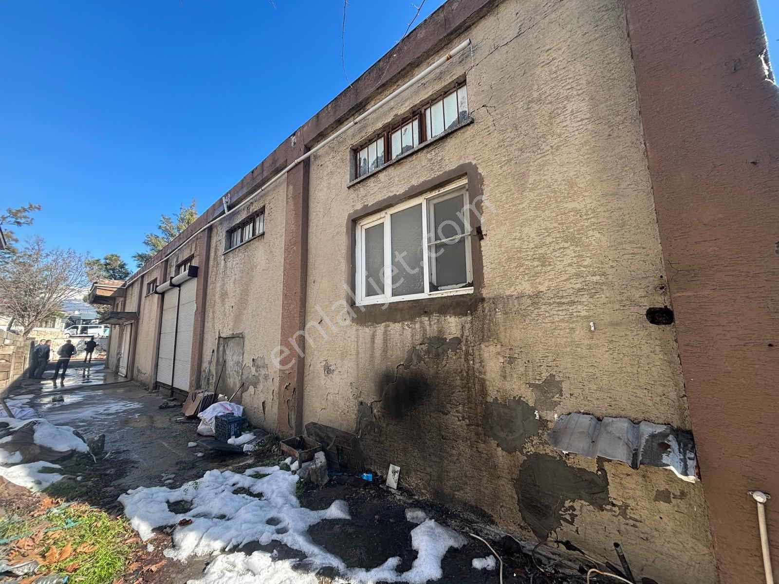 Remax Yeni Gayrimenkul'den Otogar Civarı Kiralık Depo - Görsel 17