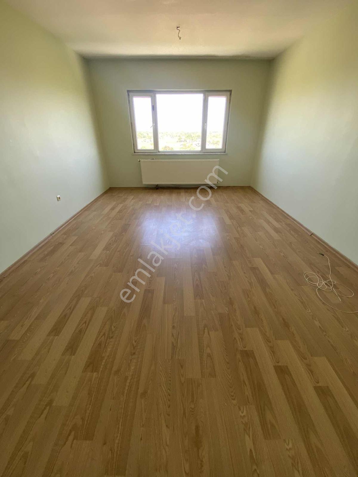 Ergene Velimeşe Toki'de Kiralık 3+1 Ferah Bakımlı Daire - Görsel 17