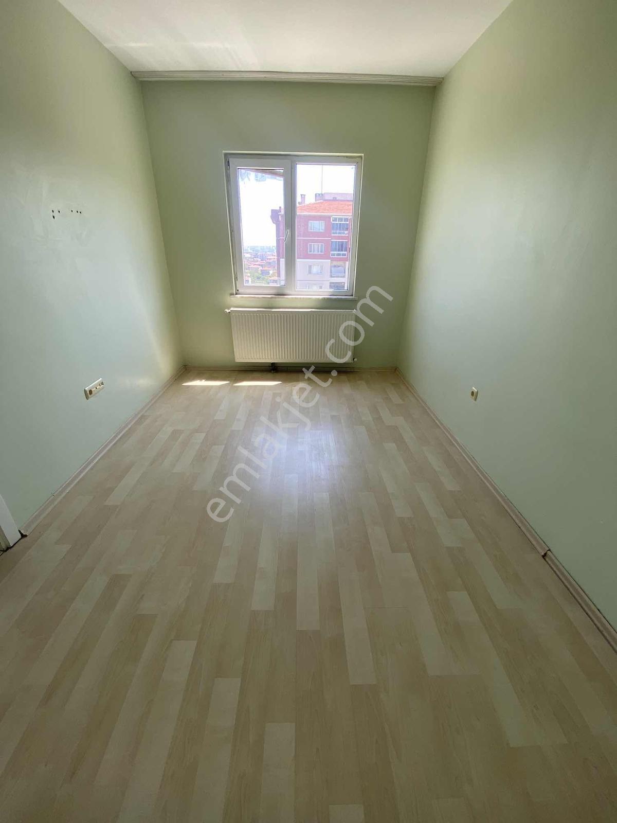 Ergene Velimeşe Toki'de Kiralık 3+1 Ferah Bakımlı Daire - Görsel 14