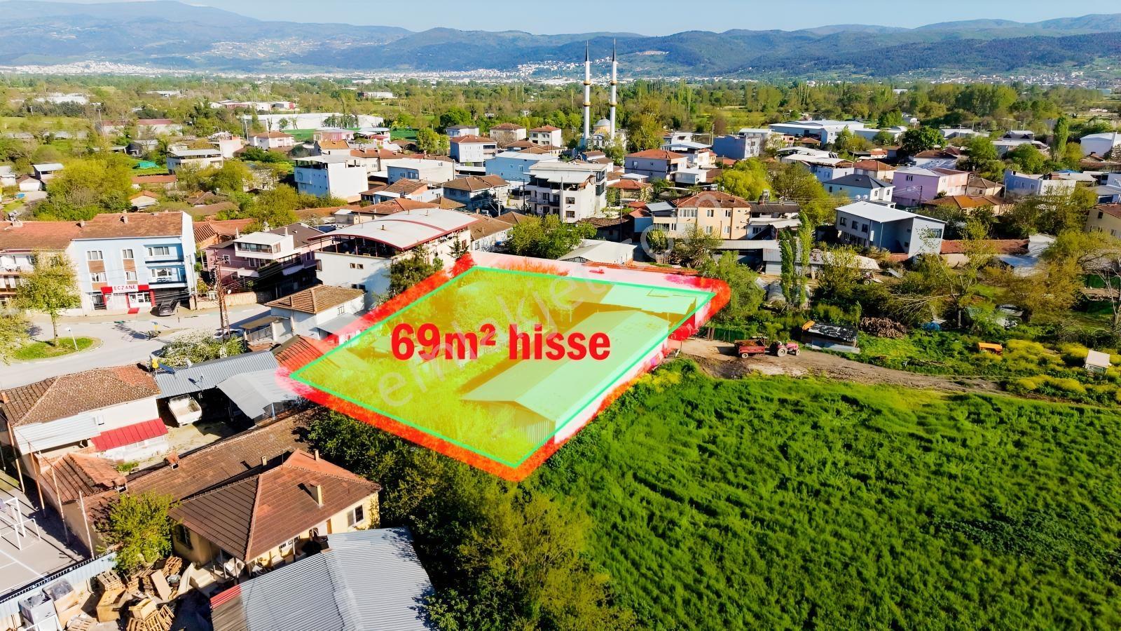 Nilüfer Ürünlü'de Satılık 69m² Arsa Hissesi