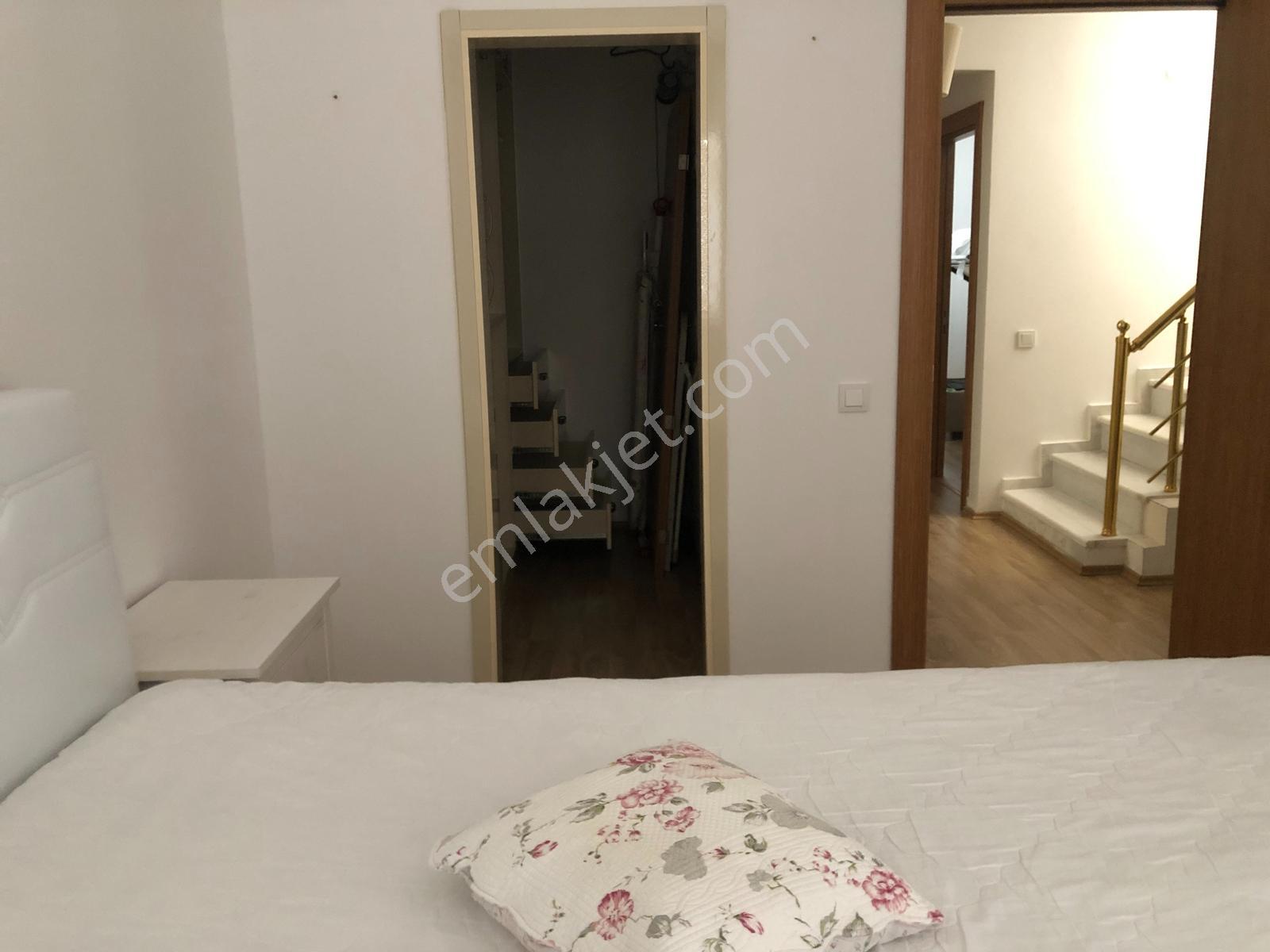 Özlem Karaca' Dan Deniz Manzaralı Eşyalı Yıllık Kiralık Villa - Görsel 11