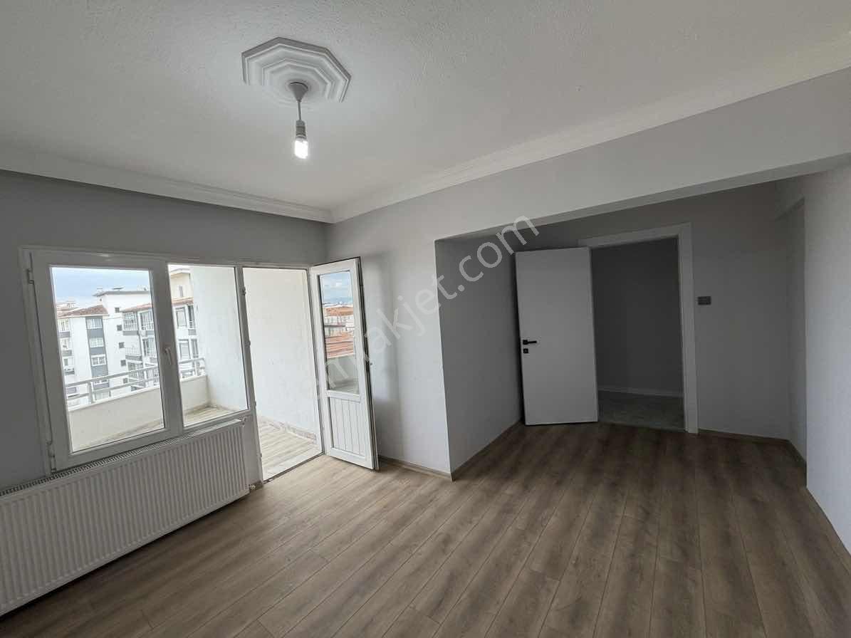 Sadık İleri Bvl 3+1 Kiralık Süper Lüks Daire - Görsel 8