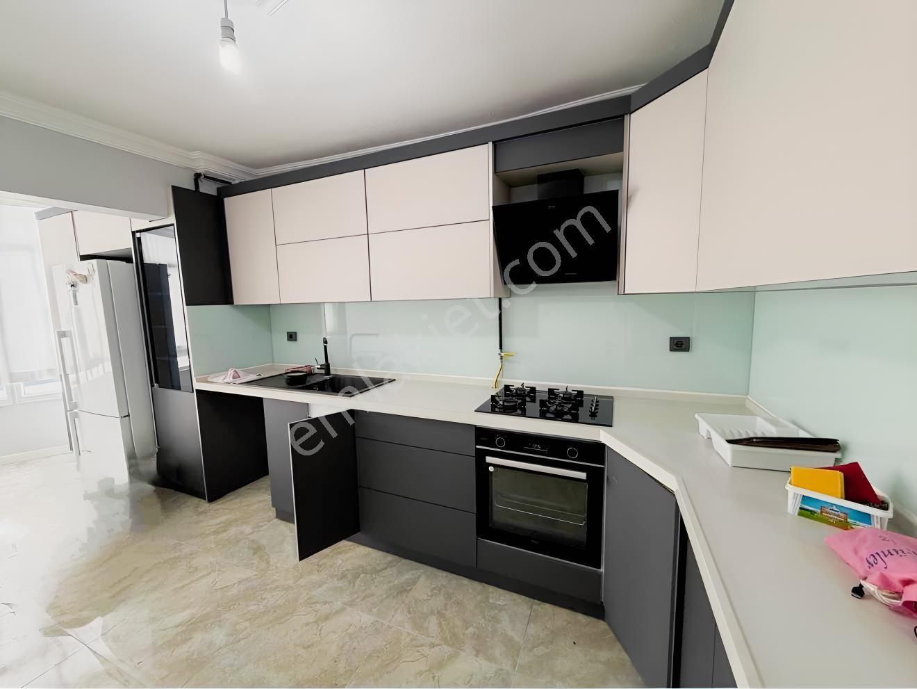 Sadık İleri Bvl 3+1 Kiralık Süper Lüks Daire - Görsel 19