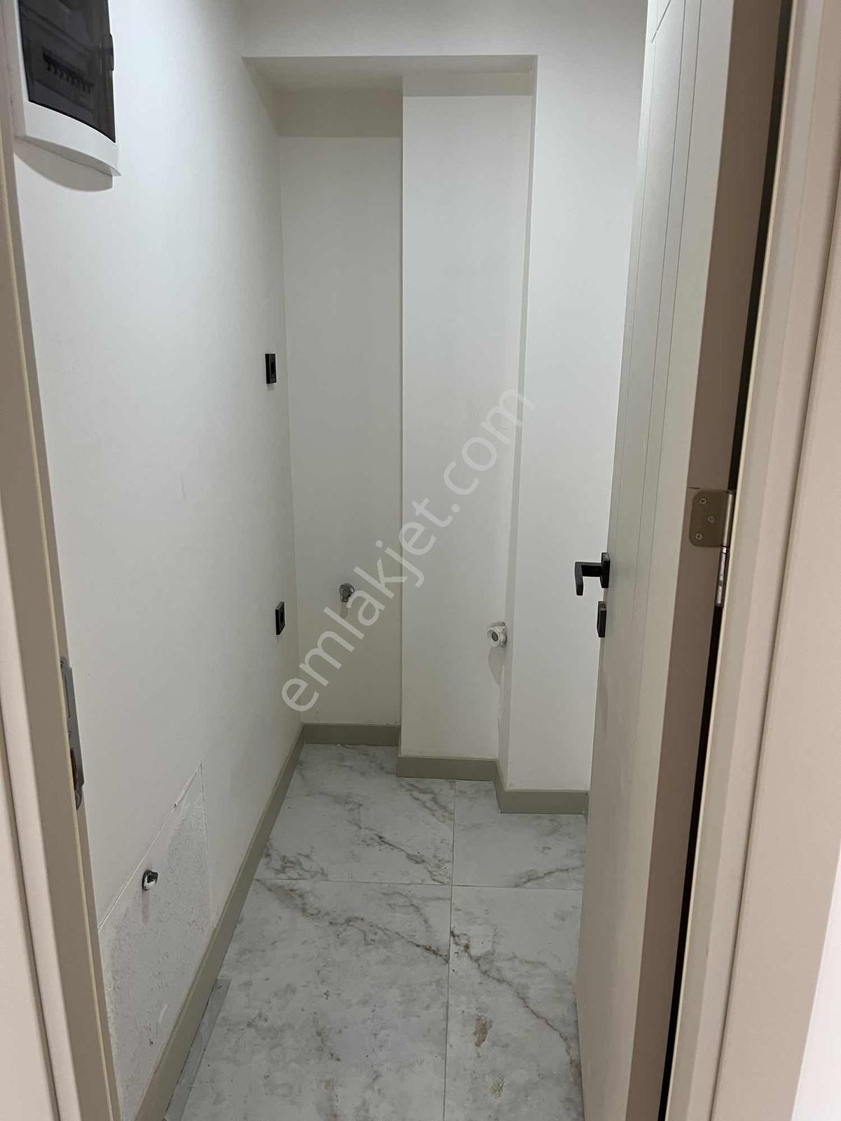 Havuzlu Site 3+1 115m² Ebeveyn Banyolu Otoparklı Daire - Görsel 26