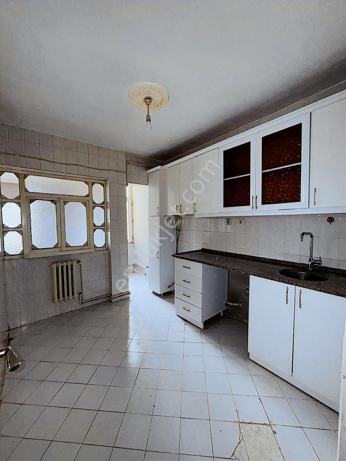Orbeyden Nusratiye Mah. 3+1 155m2 Kiralık Daire - Görsel 9