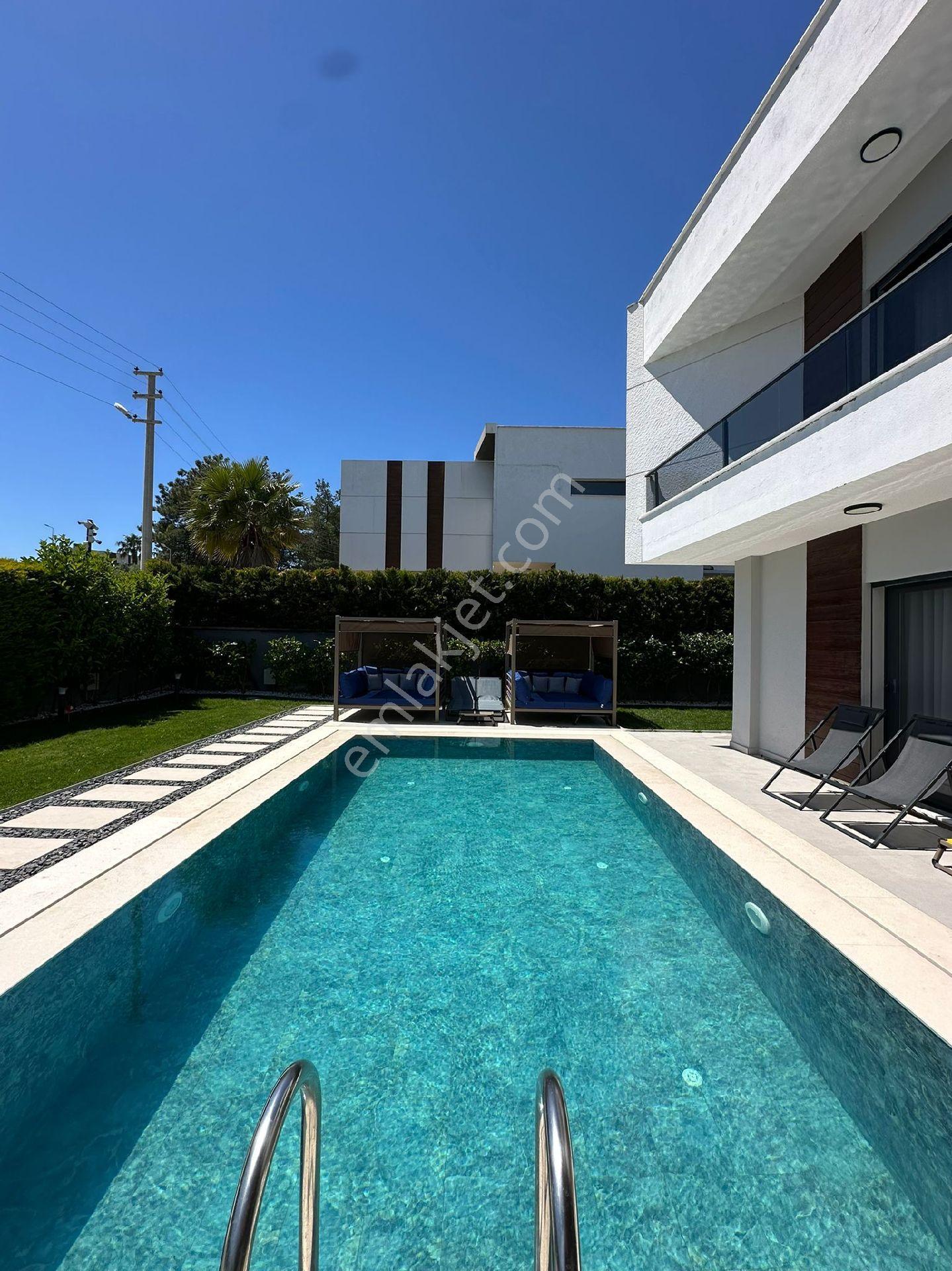 Tek Mustakil Özel Havuzlu Full Esyalı 4+1 220m2kiralık Villa - Görsel 11