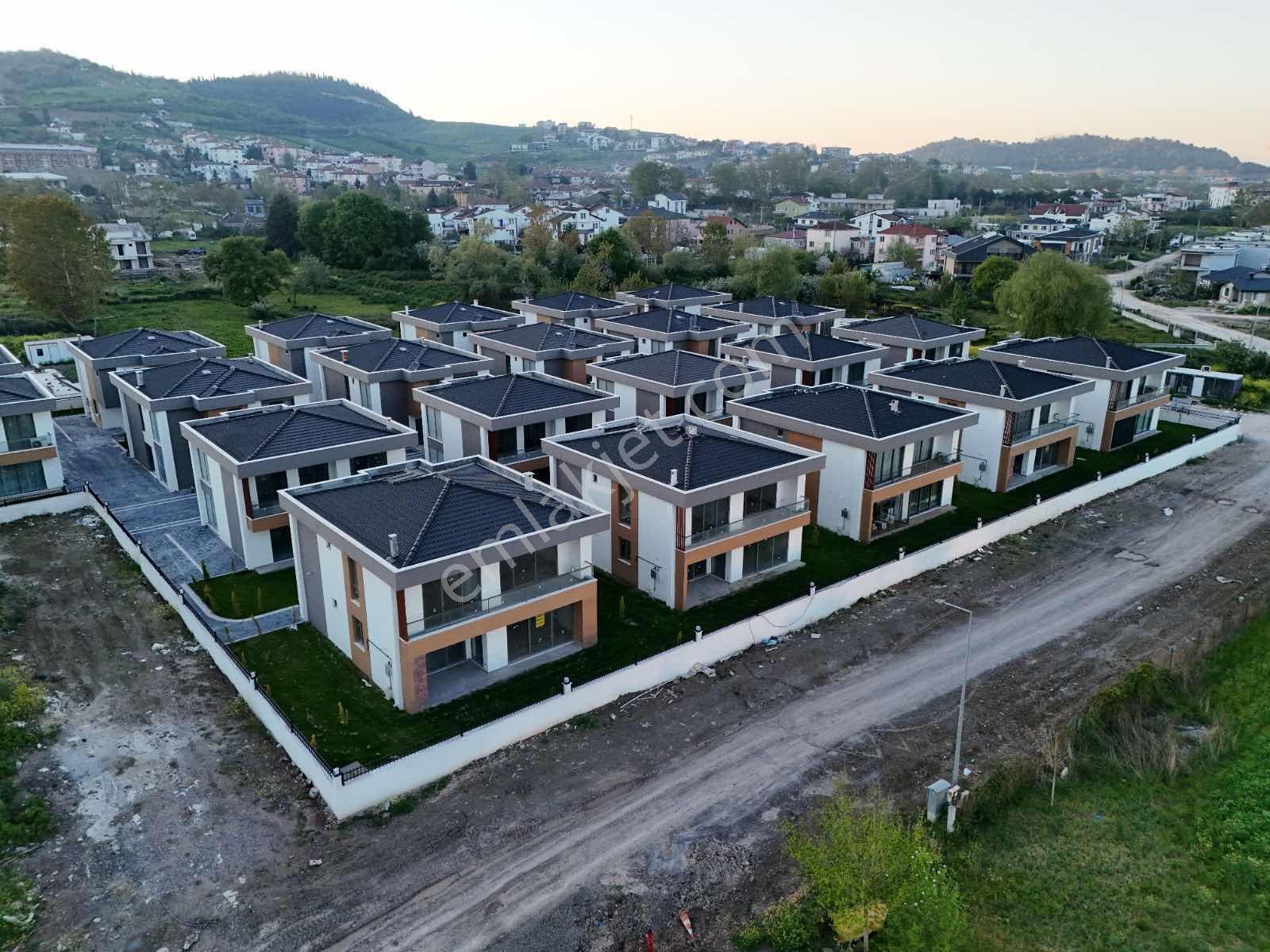 Bölgenin En Uygunu!! Site İçinde Satılık Fırsat Yeni 4+1 Villa!! - Görsel 17
