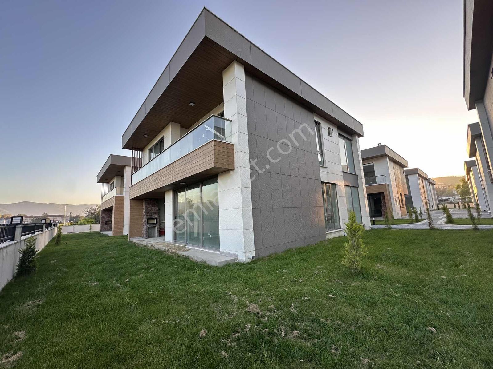 Bölgenin En Uygunu!! Site İçinde Satılık Fırsat Yeni 4+1 Villa!! - Görsel 28