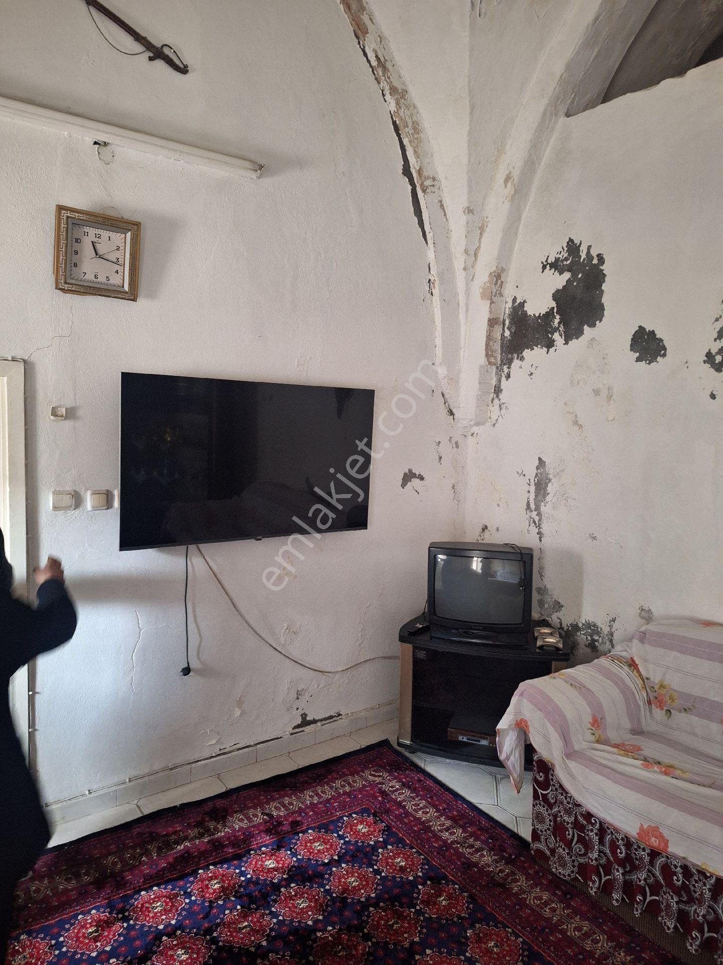 Değer Emlak'tan Eski Mardin Ana Caddede Tarihi Bina Satılıktır. - Görsel 10