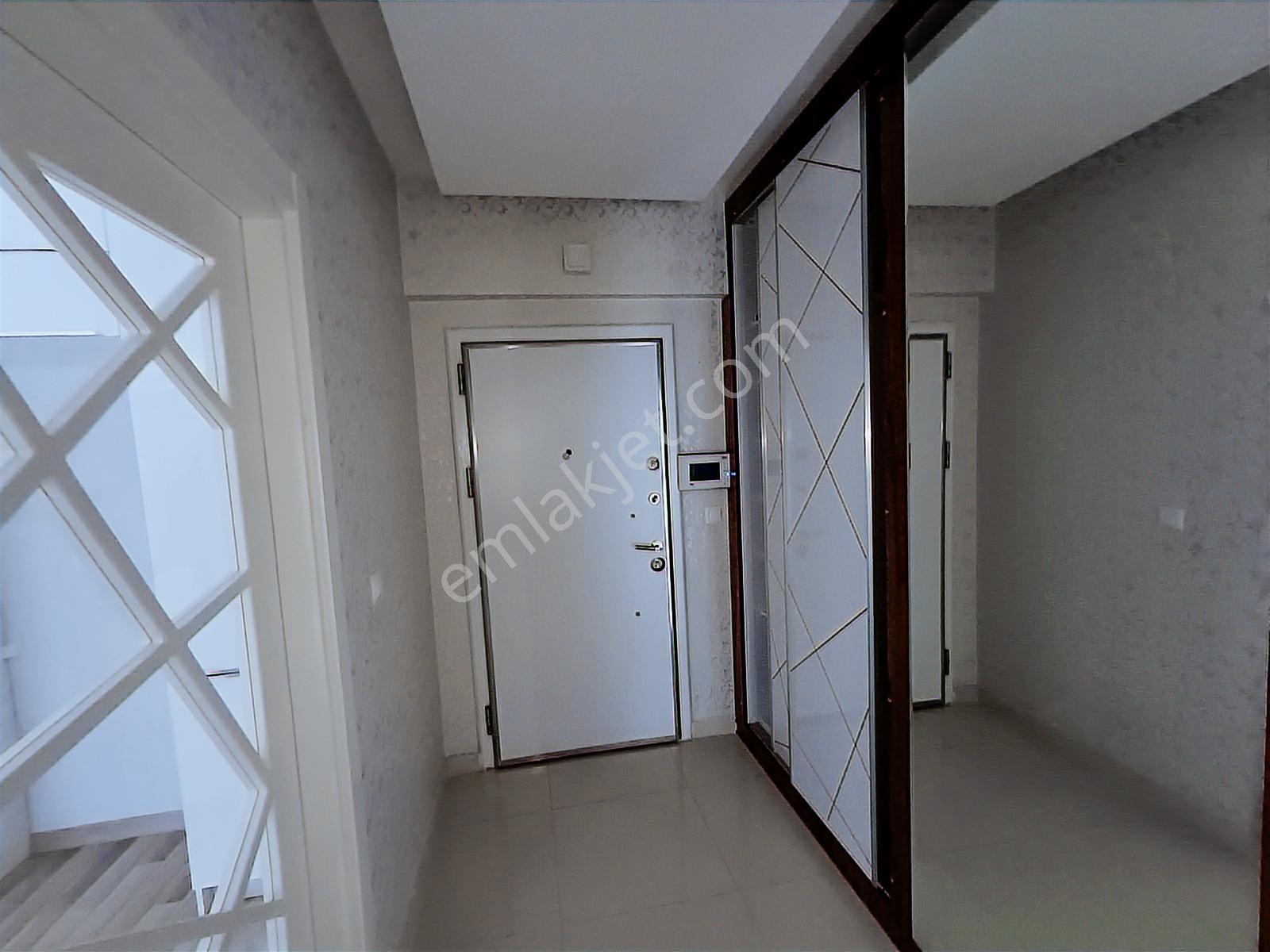 Çorlu Hürriyet Mh Site İçi Bahçe Teraslı Satılık 3+1 Daire - Görsel 22