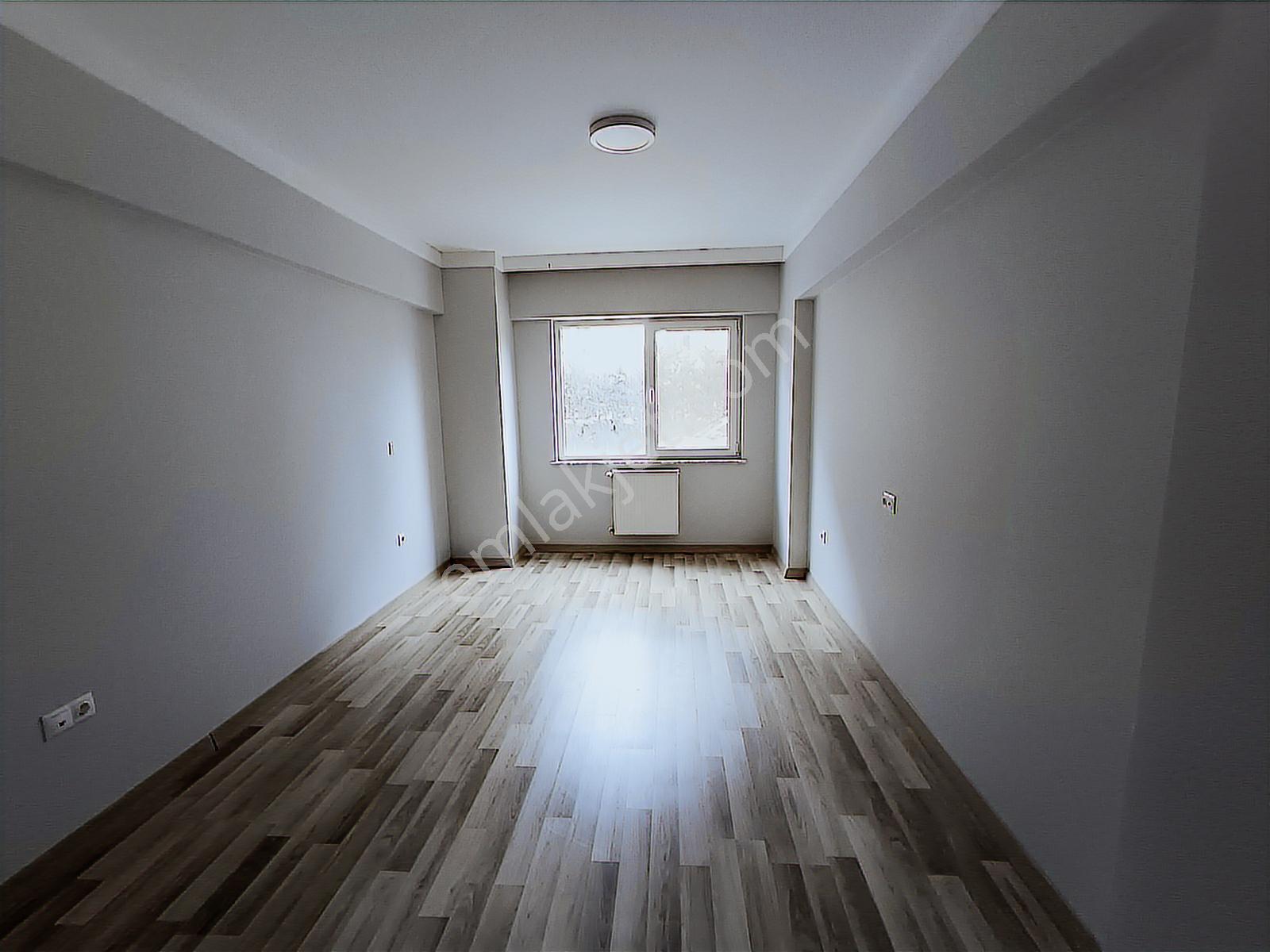 Çorlu Hürriyet Mh Site İçi Bahçe Teraslı Satılık 3+1 Daire - Görsel 8