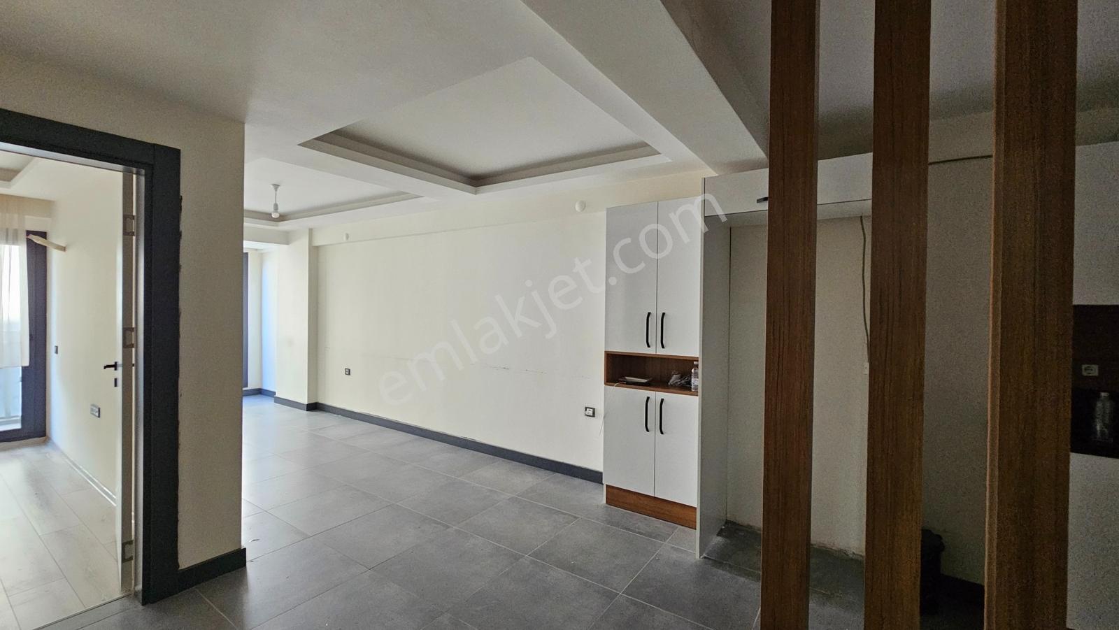 Aydın Efeler Cumhuriyet Mah. Yaşam Plazada Kiralık 1+1 Balkonlu - Görsel 14