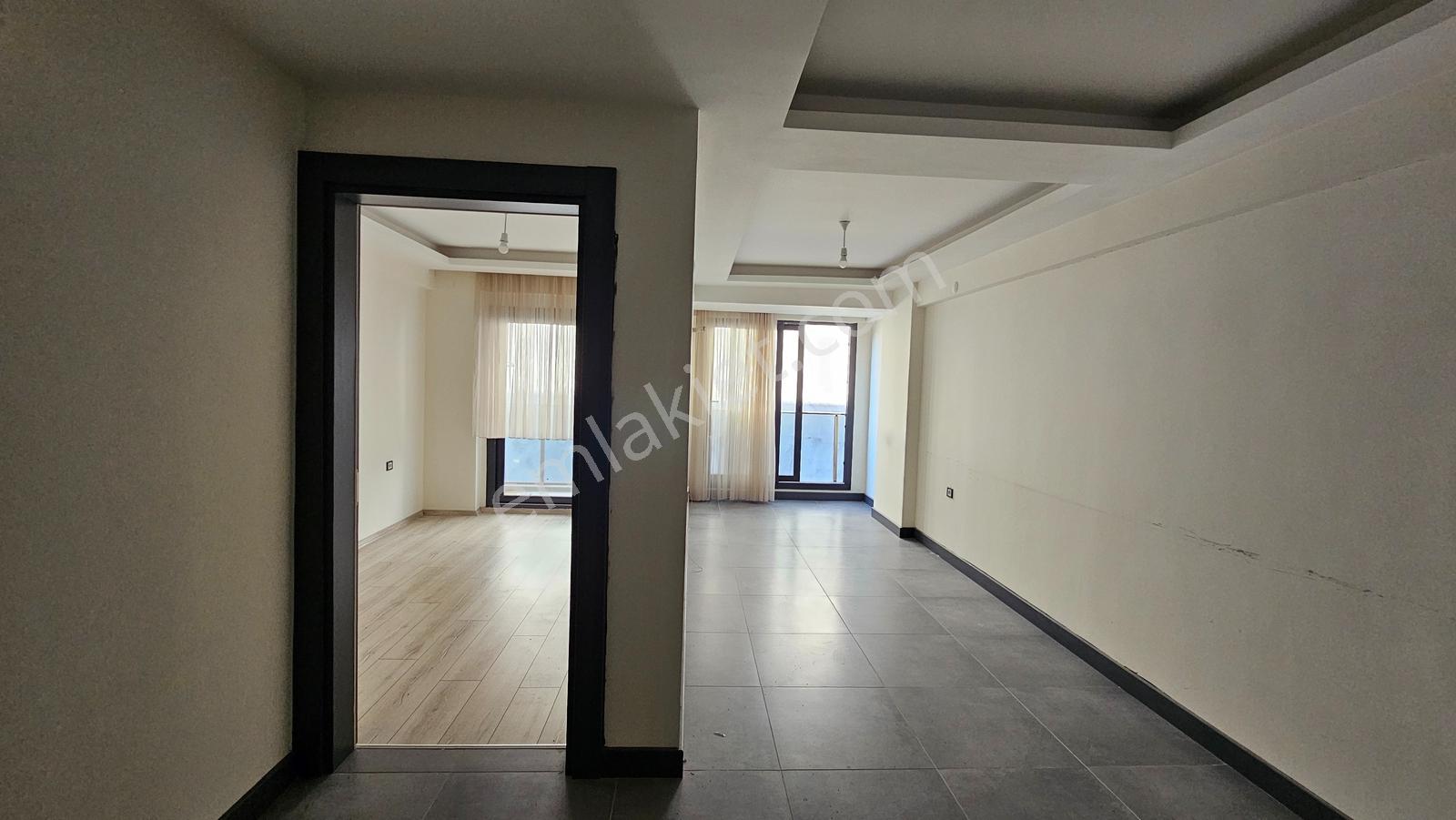 Aydın Efeler Cumhuriyet Mah. Yaşam Plazada Kiralık 1+1 Balkonlu - Görsel 13