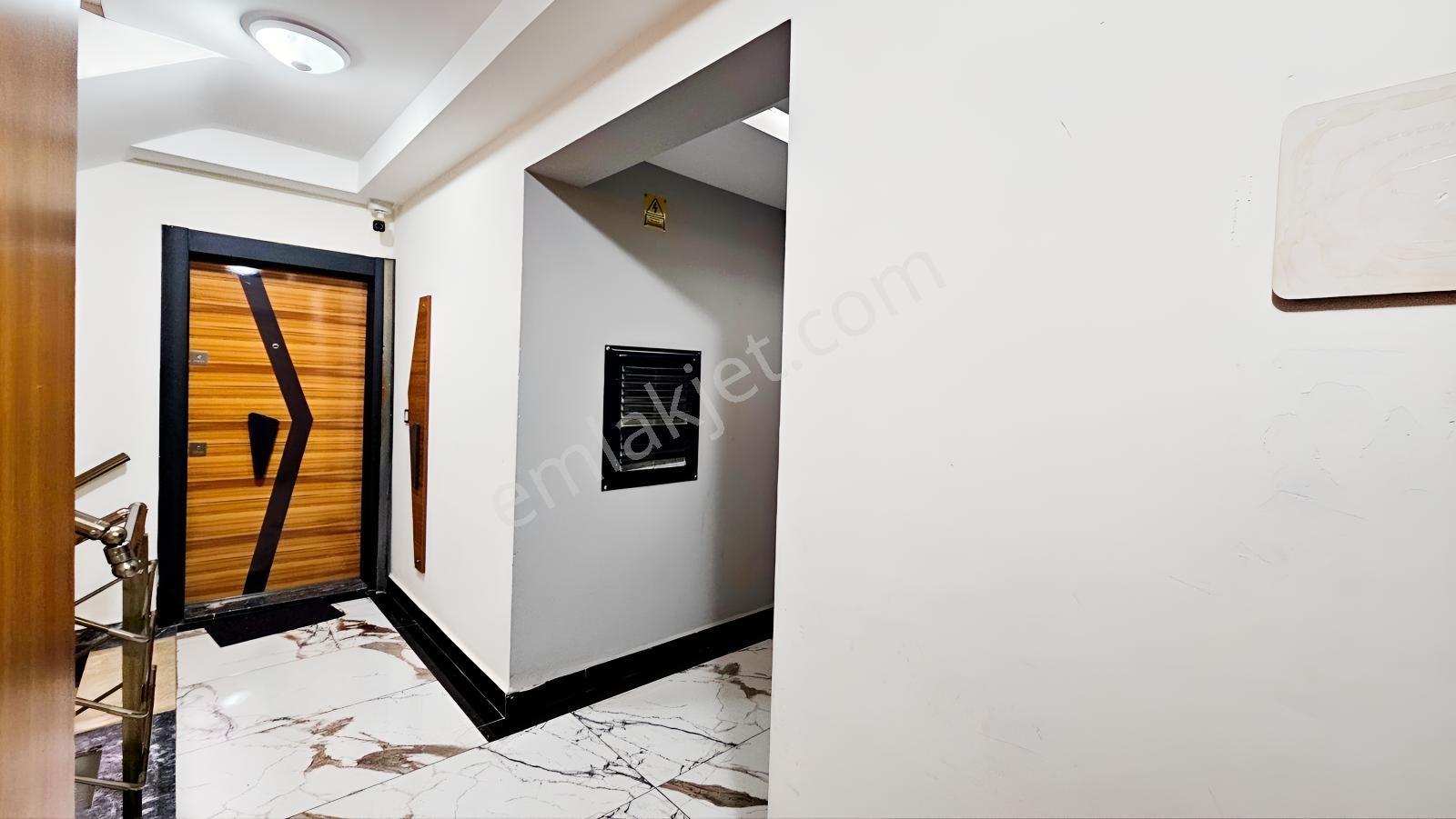 Aydın Efeler Cumhuriyet Mah. Yaşam Plazada Kiralık 1+1 Balkonlu - Görsel 26