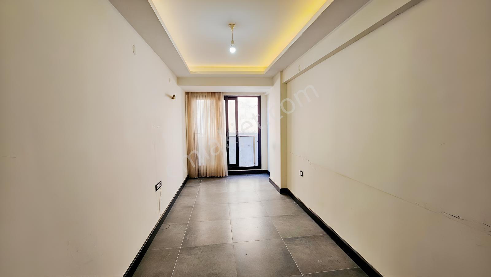 Aydın Efeler Cumhuriyet Mah. Yaşam Plazada Kiralık 1+1 Balkonlu - Görsel 23
