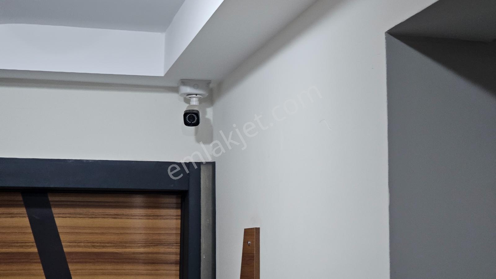 Aydın Efeler Cumhuriyet Mah. Yaşam Plazada Kiralık 1+1 Balkonlu - Görsel 2