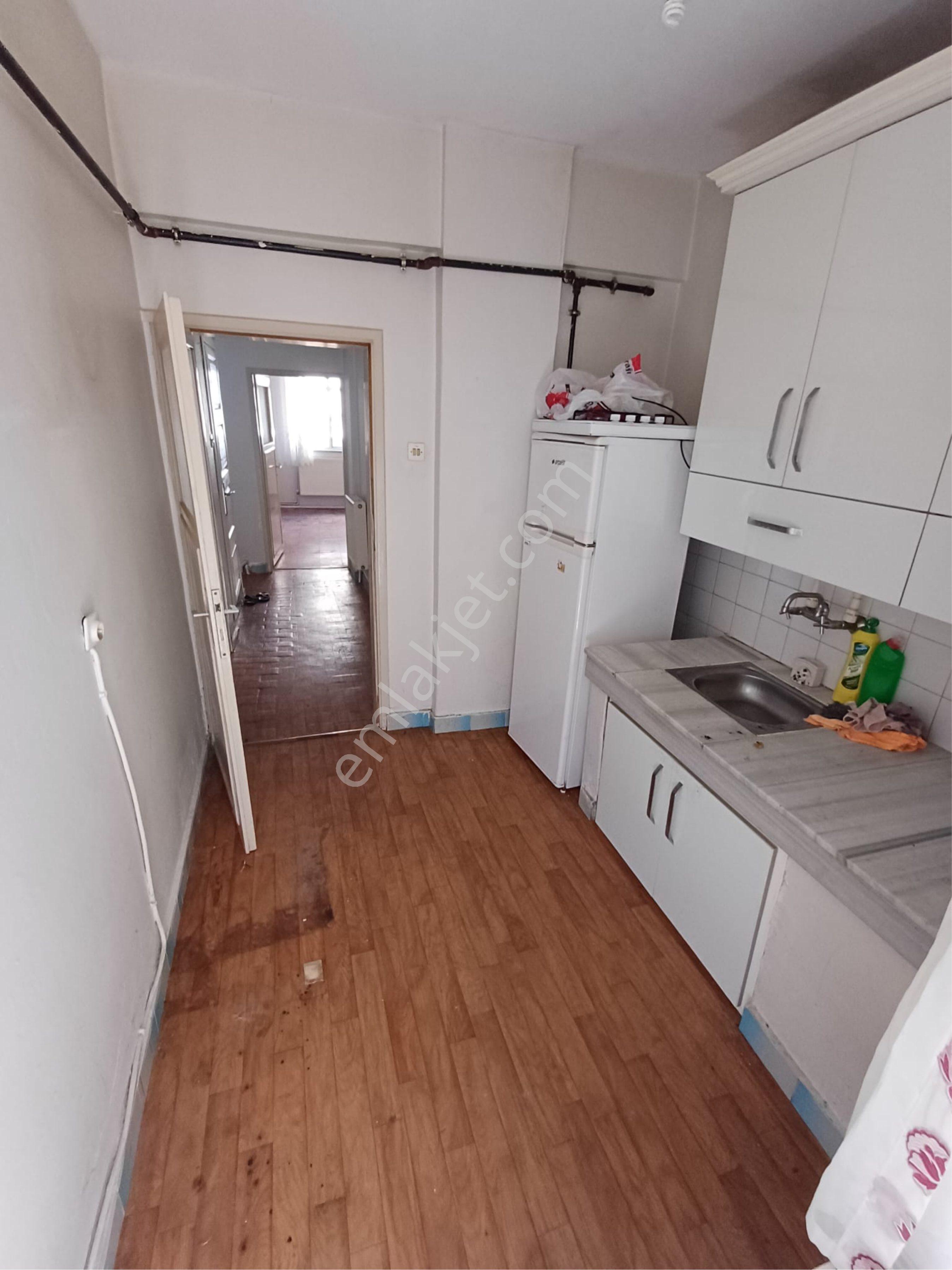 Kadıkoy Mahallesinde İci Temiz Satılık Daire - Görsel 14