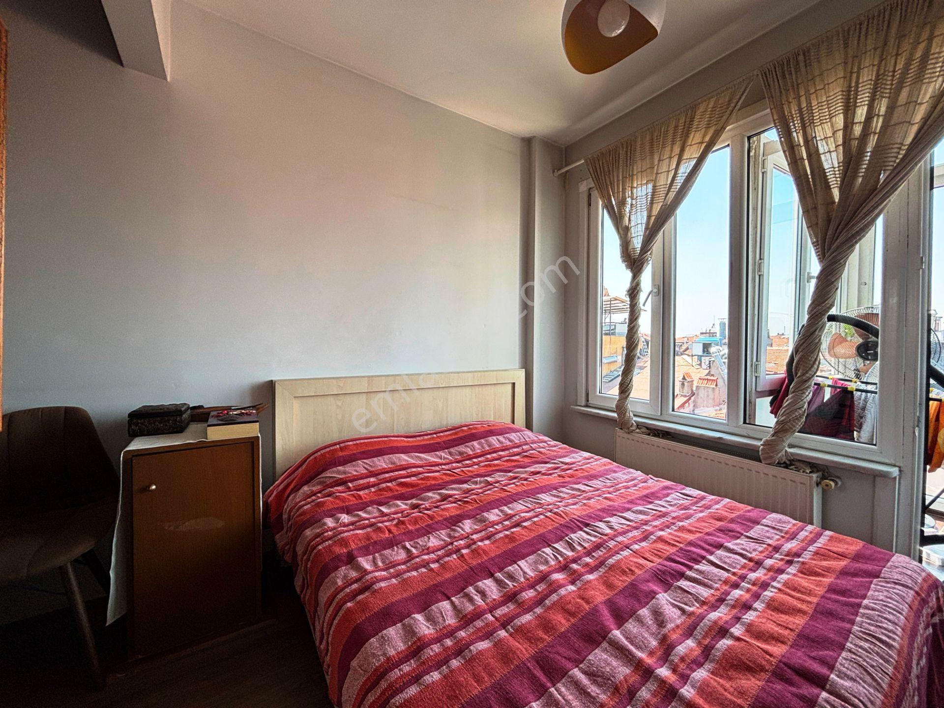 Moda Kilise Karşısı 4.kat Kiracısız Manzaralı 139m2 Satılık 3+1 - Görsel 9