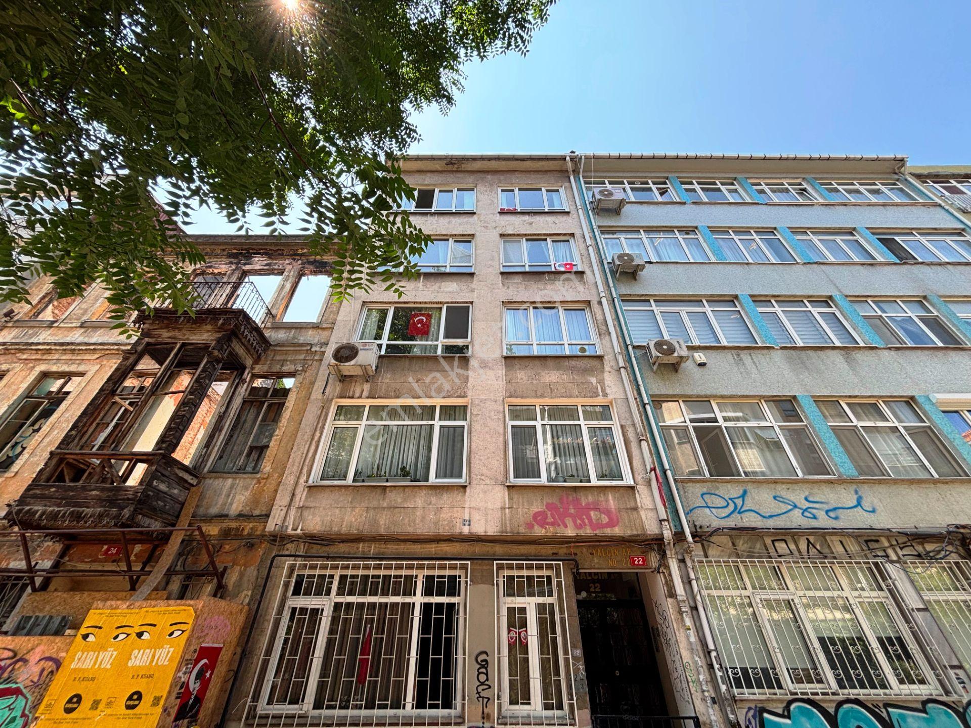 Moda Kilise Karşısı 4.kat Kiracısız Manzaralı 139m2 Satılık 3+1 - Görsel 32
