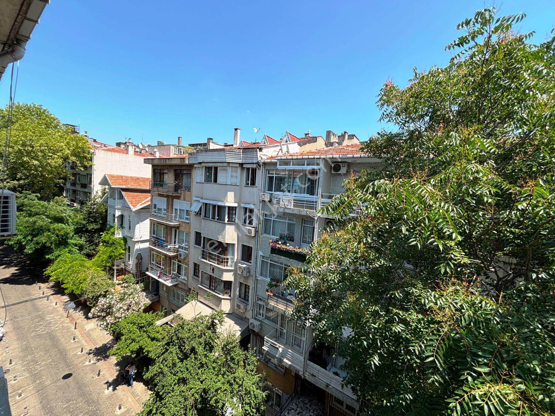 Moda Kilise Karşısı 4.kat Kiracısız Manzaralı 139m2 Satılık 3+1 - Görsel 29