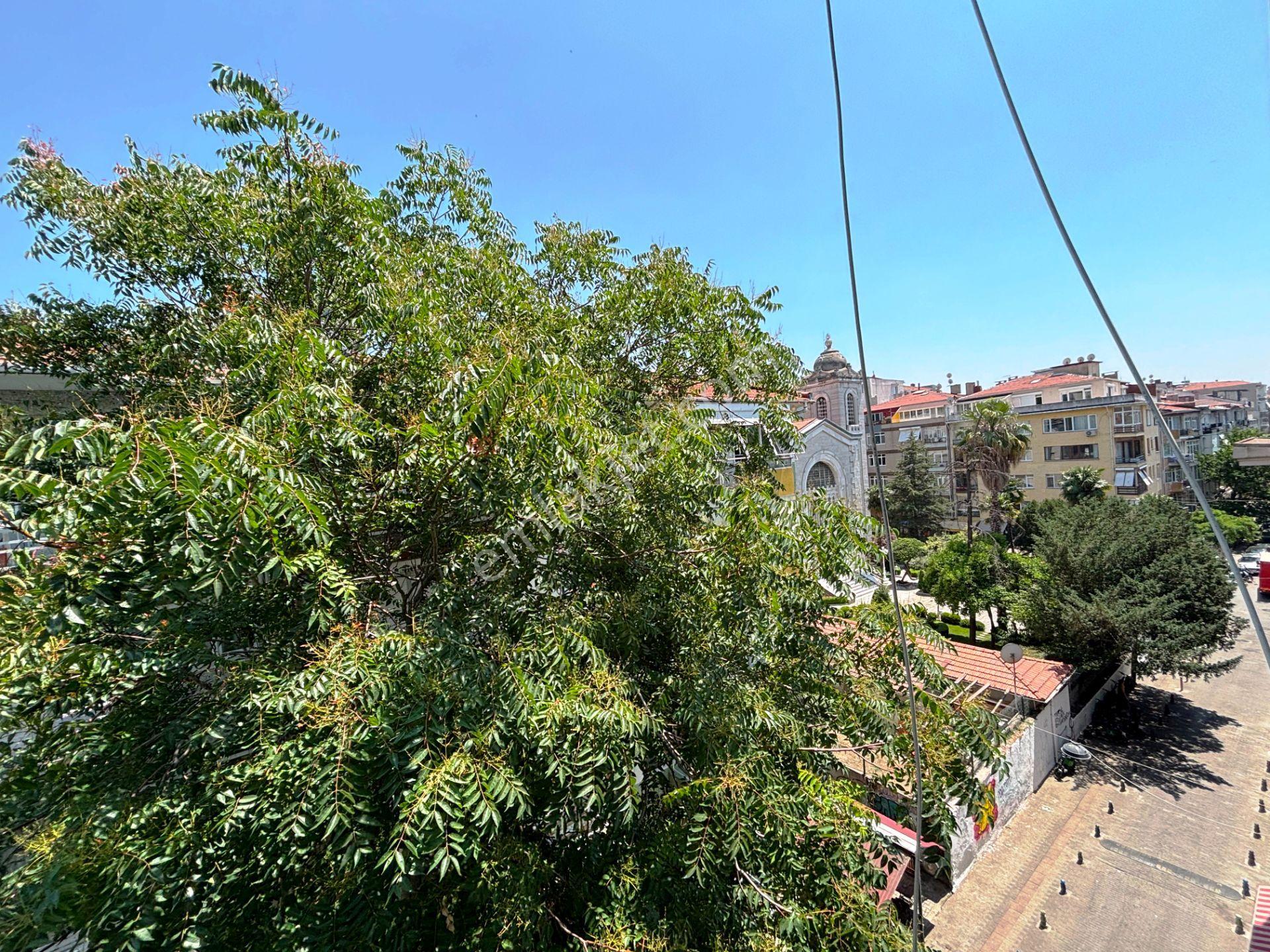 Moda Kilise Karşısı 4.kat Kiracısız Manzaralı 139m2 Satılık 3+1 - Görsel 28