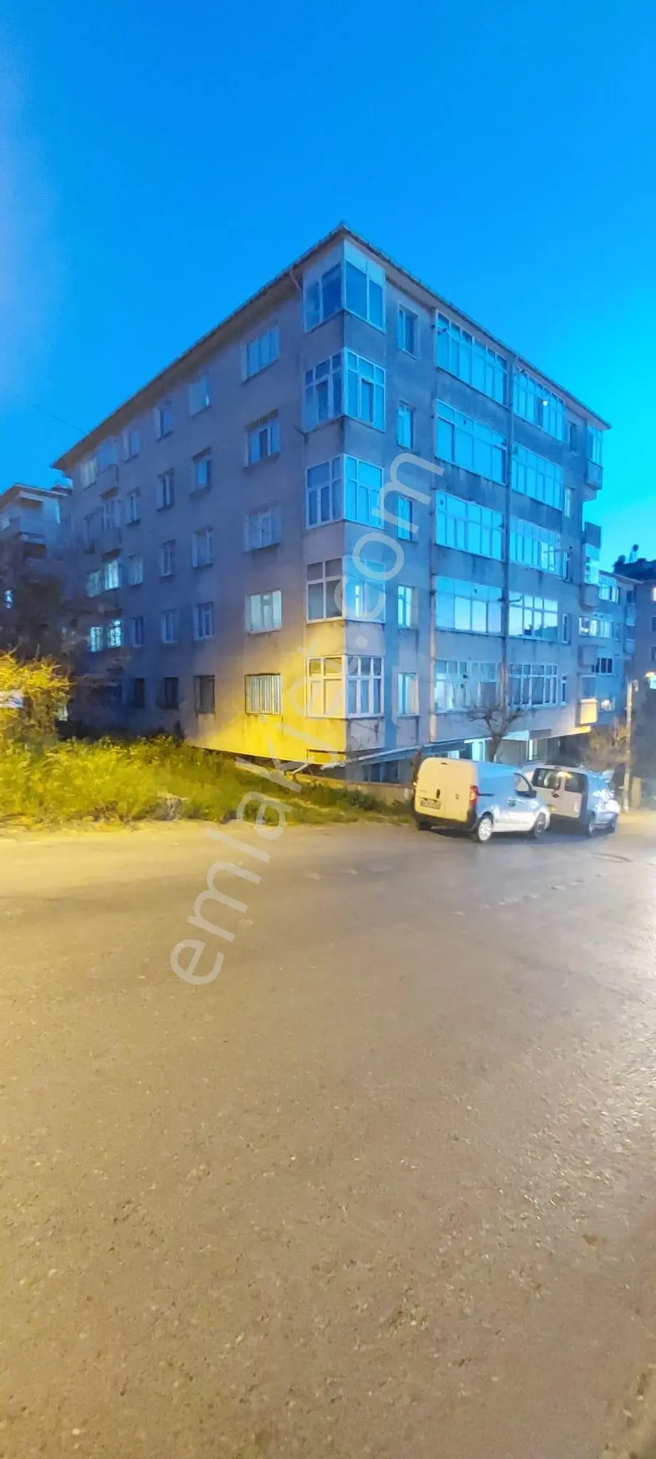 Ümraniye Elmalıkent Mandıra Caddesi Bıçakçılar Sitesi 1.kat Konumunda Satılık 2+1 Daire - Görsel 5