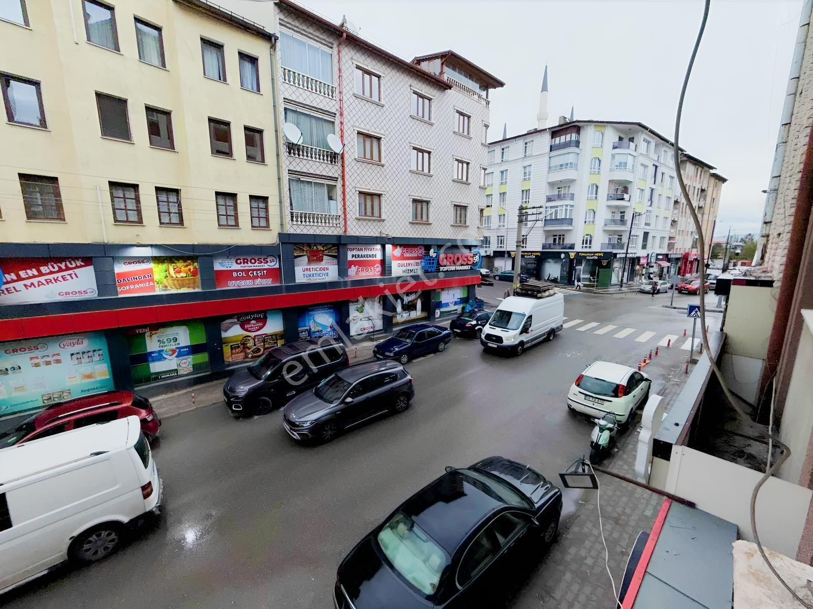 Sivas Ozan Emlak'tan Mehmetpaşa'da Satılık 3+1 Daire - Görsel 28