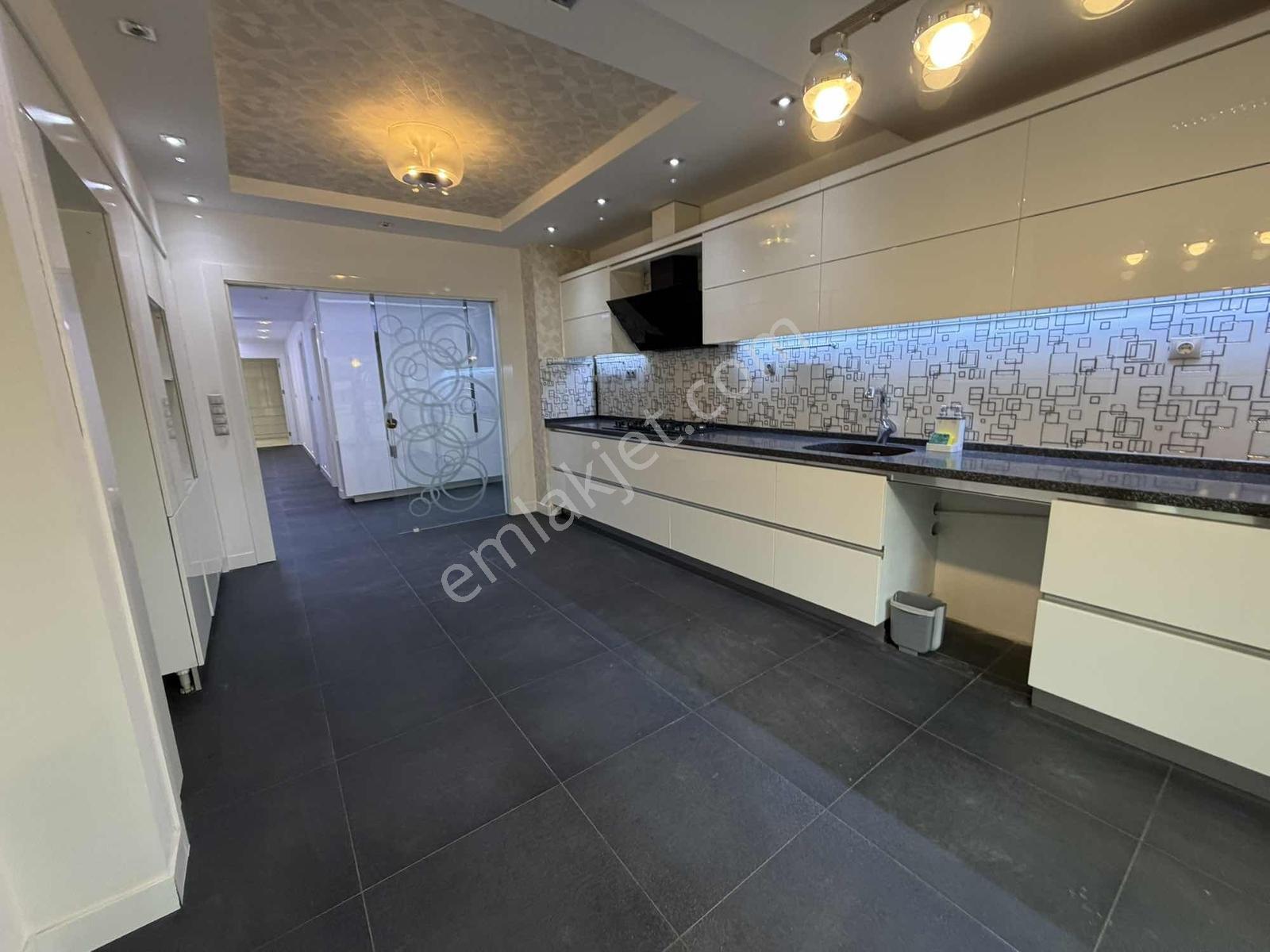 Şehzade'den Yenişehir Mah.ıhlamur Sitesinde 4+1 Kiralık Daire - Görsel 21