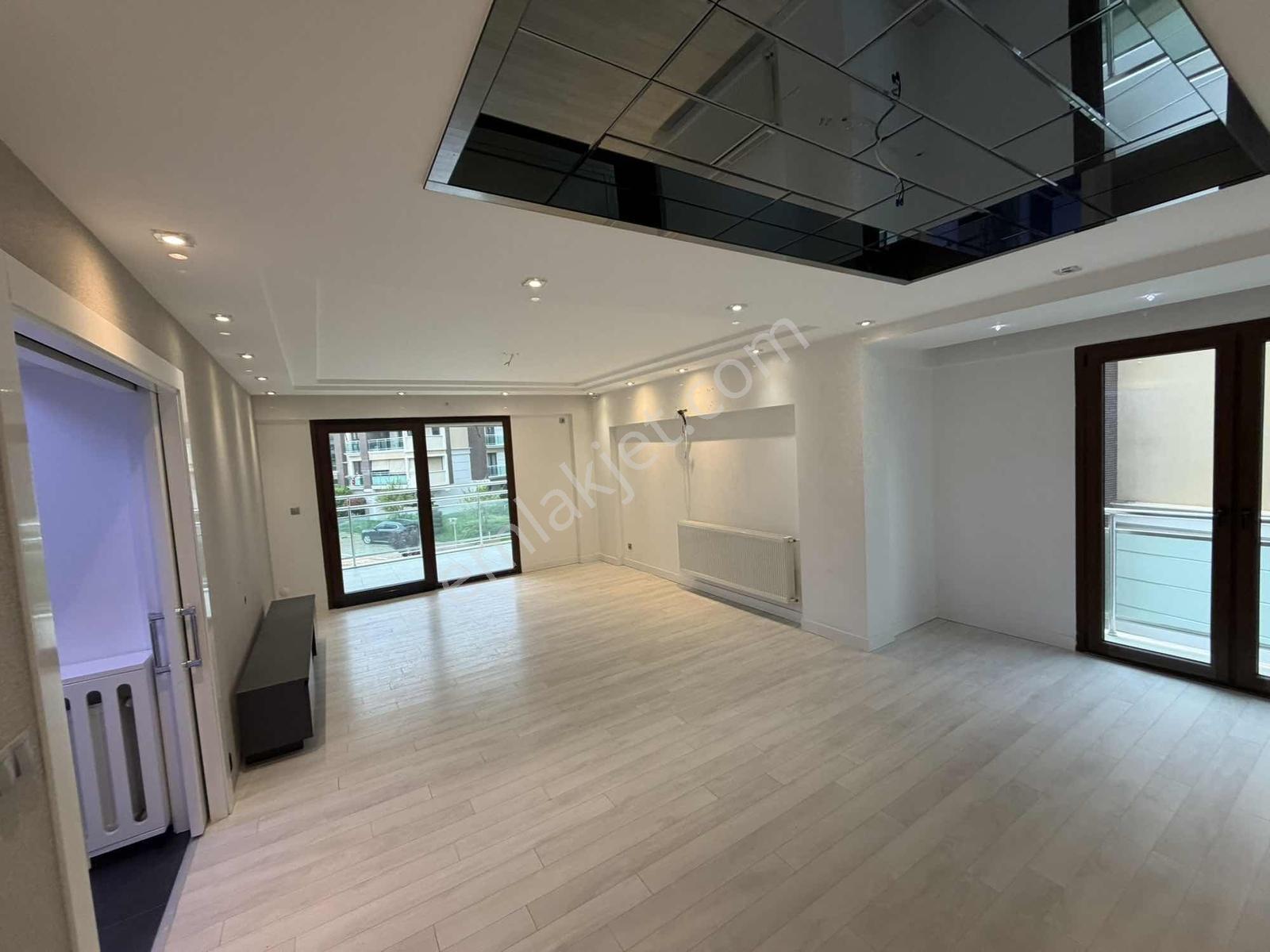 Şehzade'den Yenişehir Mah.ıhlamur Sitesinde 4+1 Kiralık Daire - Görsel 2