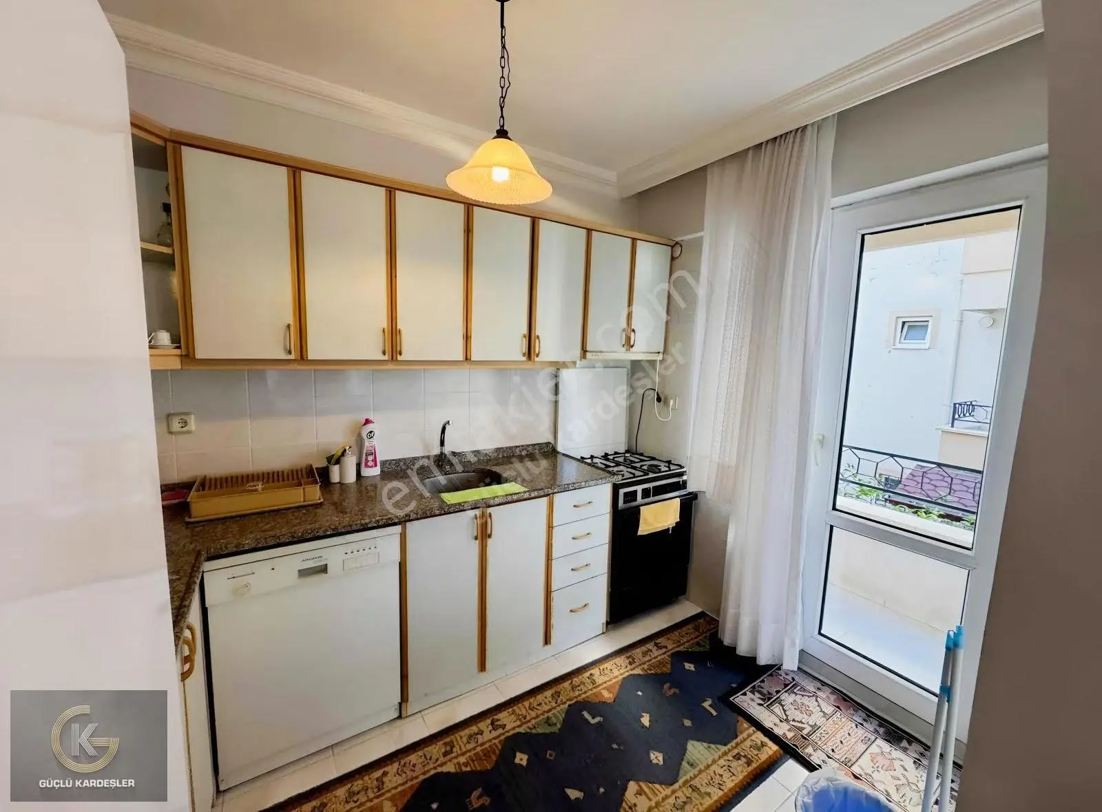 Güçlü Kardeşler Denize 400 Metre Masrafsız 2+1 Ferah Daire - Görsel 4