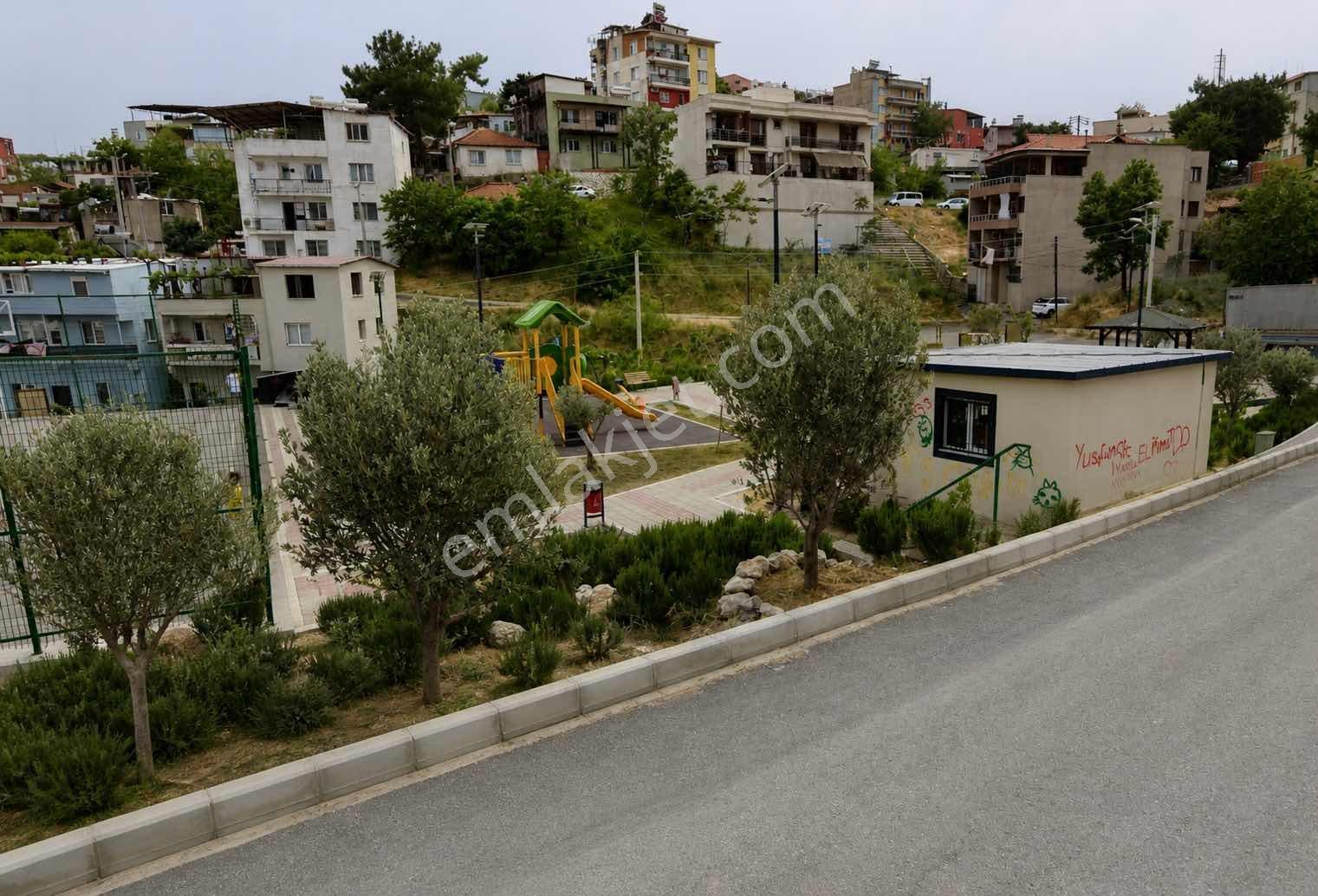 Karabağlar Bahriye Üçokta 224 M² Satılık Yatırımlık Arsa - Görsel 2