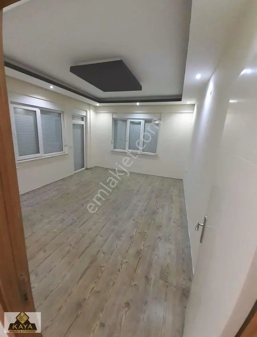 Bahçeyakada 2+1 Ayrı Mutfaklı Yüksek Giriş 85 M2 3.650.000