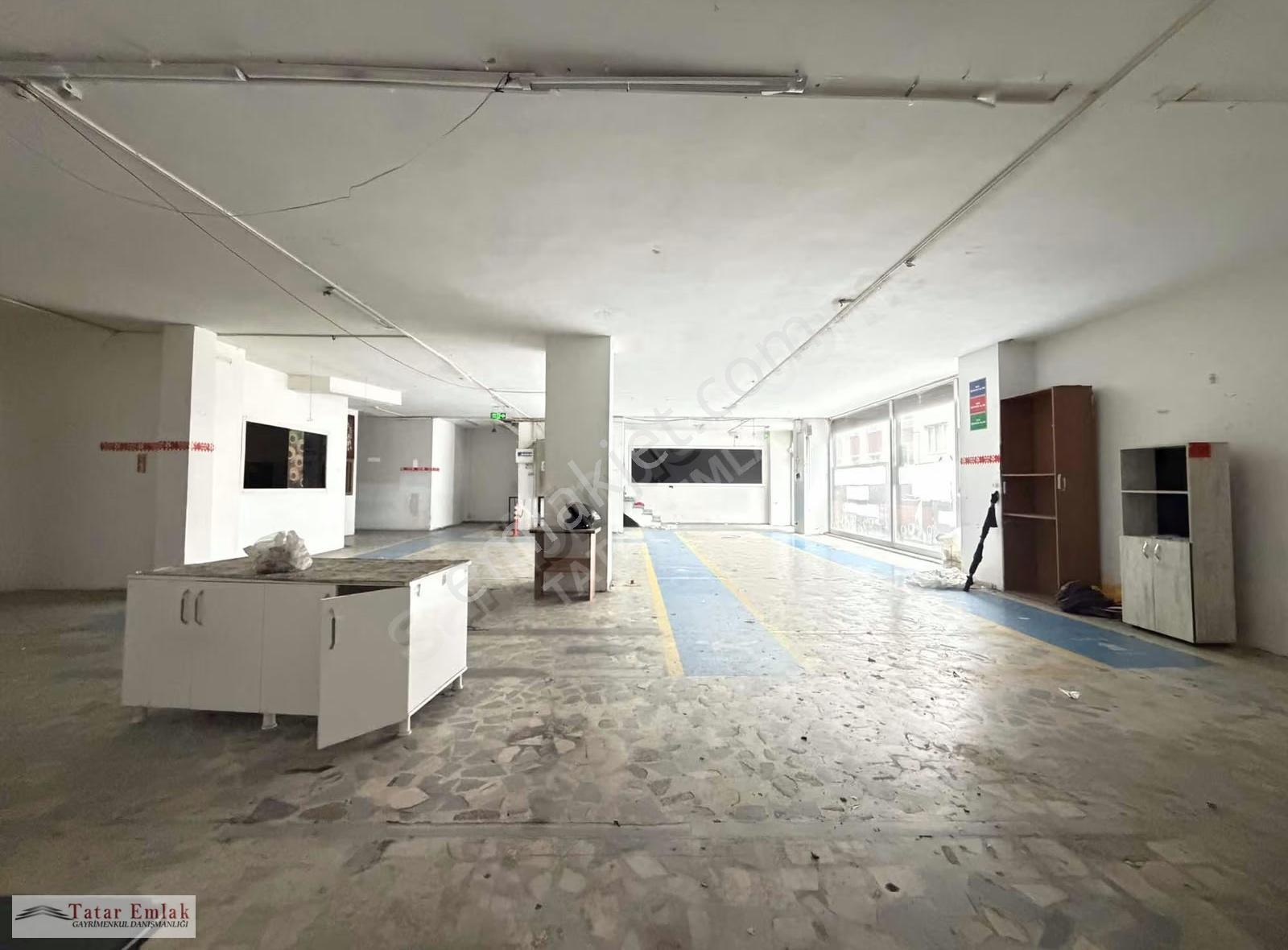 Yenibosna Giriş Depolu Asansörlü 700 M2 İskanlı Kiralık Dükkan - Görsel 7