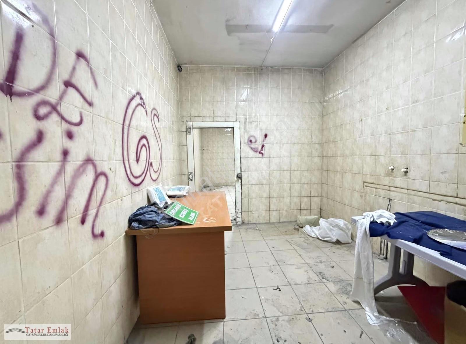 Yenibosna Giriş Depolu Asansörlü 700 M2 İskanlı Kiralık Dükkan - Görsel 12
