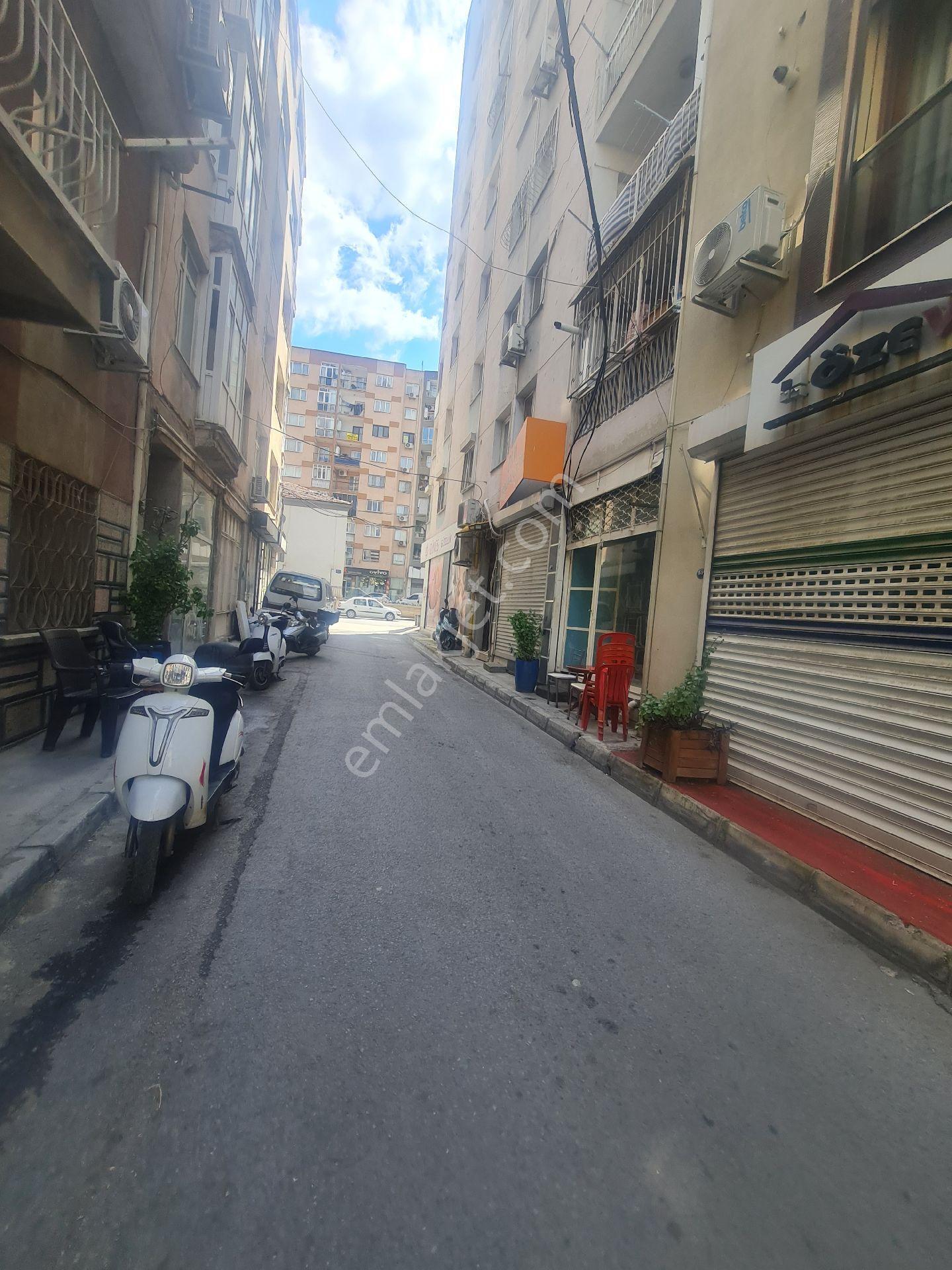 İzmir Konak Eşrefpaşada Kiralık Dükkan Anacaddey - Görsel 4