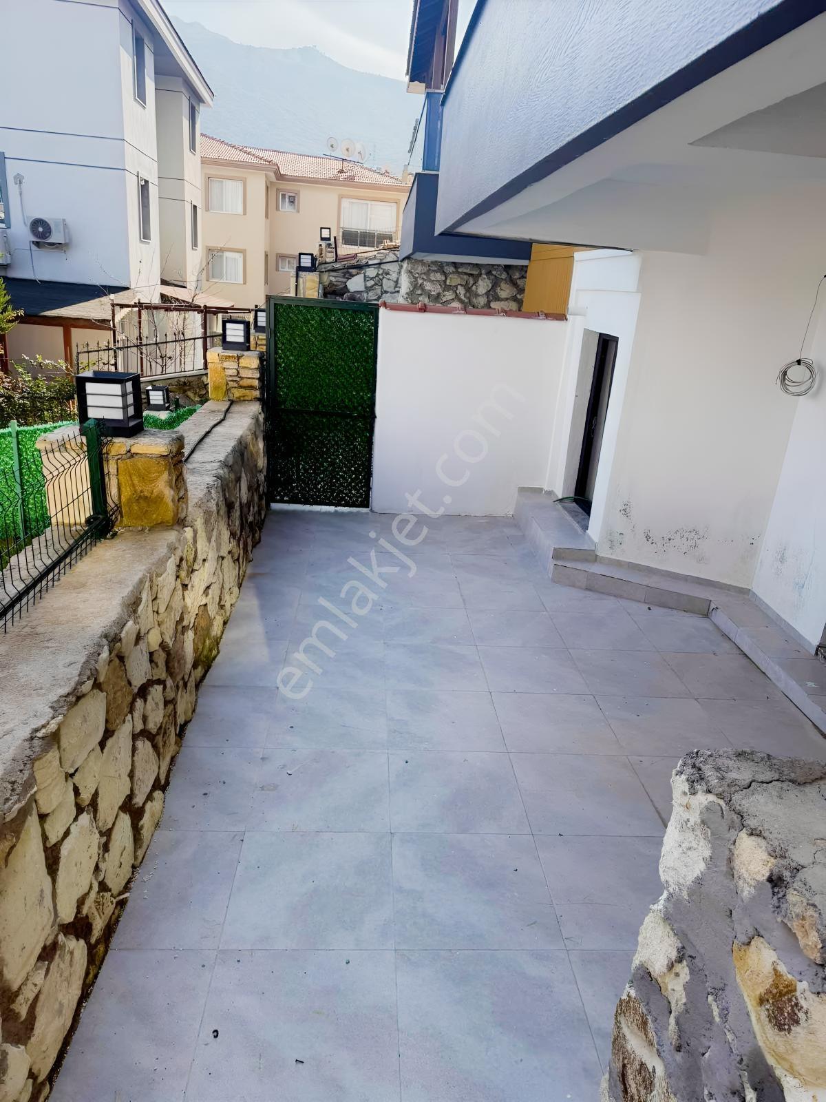 Deniz Manzarası & Merkezi Konumlu Satılık Ultra Lüks Villa - Görsel 3