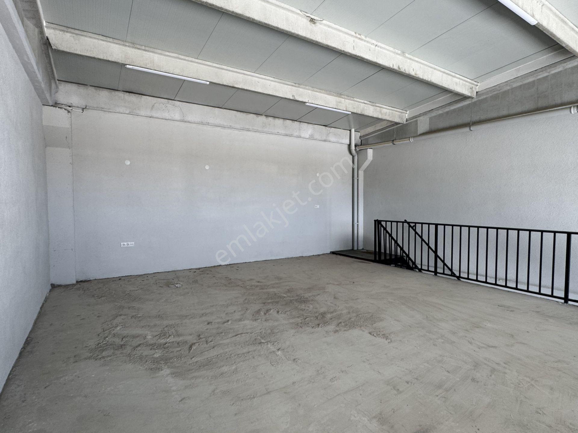 Biga Sanayi Sitesinde 170 M² Kapalı Alanlı Ve Geniş Ön Kullanım Alanlı (75m2) Dükkan - Görsel 13