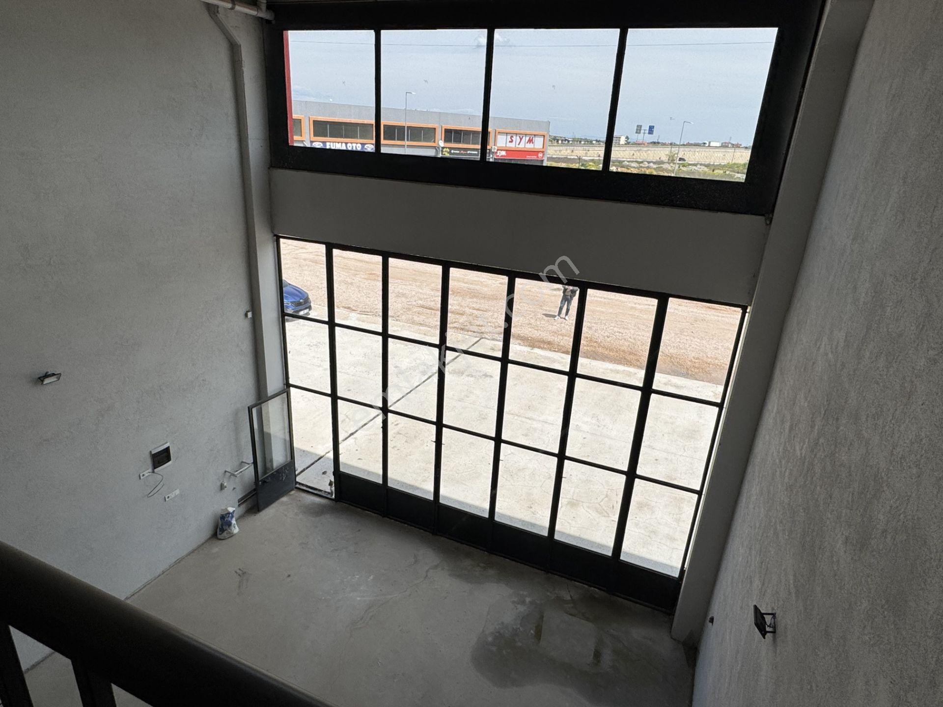 Biga Sanayi Sitesinde 170 M² Kapalı Alanlı Ve Geniş Ön Kullanım Alanlı (75m2) Dükkan - Görsel 6