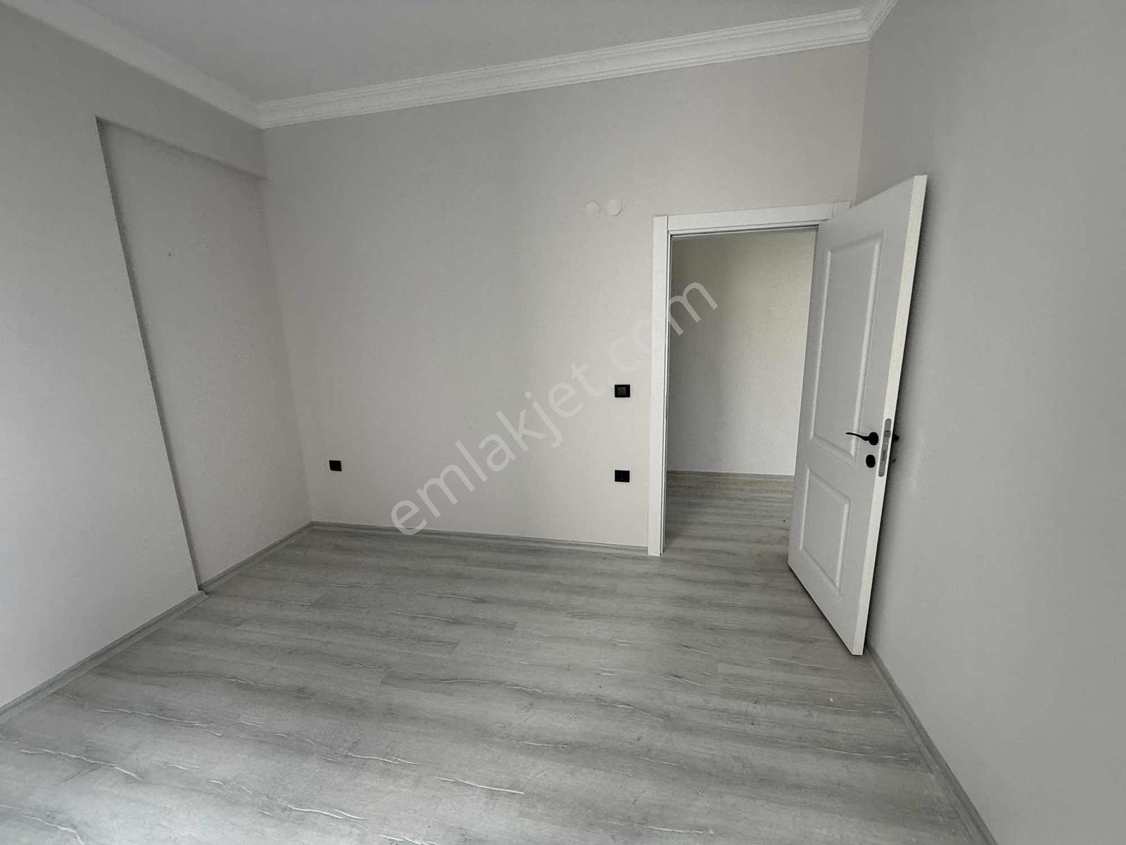 Yağmur Emlak'tan Tekkeköyde Kiralık 1+1 Sıfır Daire - Görsel 9