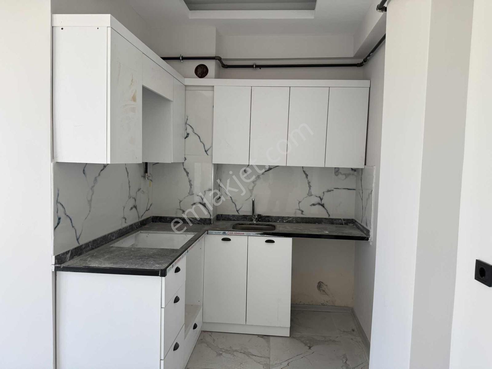 Yağmur Emlak'tan Tekkeköyde Kiralık 1+1 Sıfır Daire - Görsel 5
