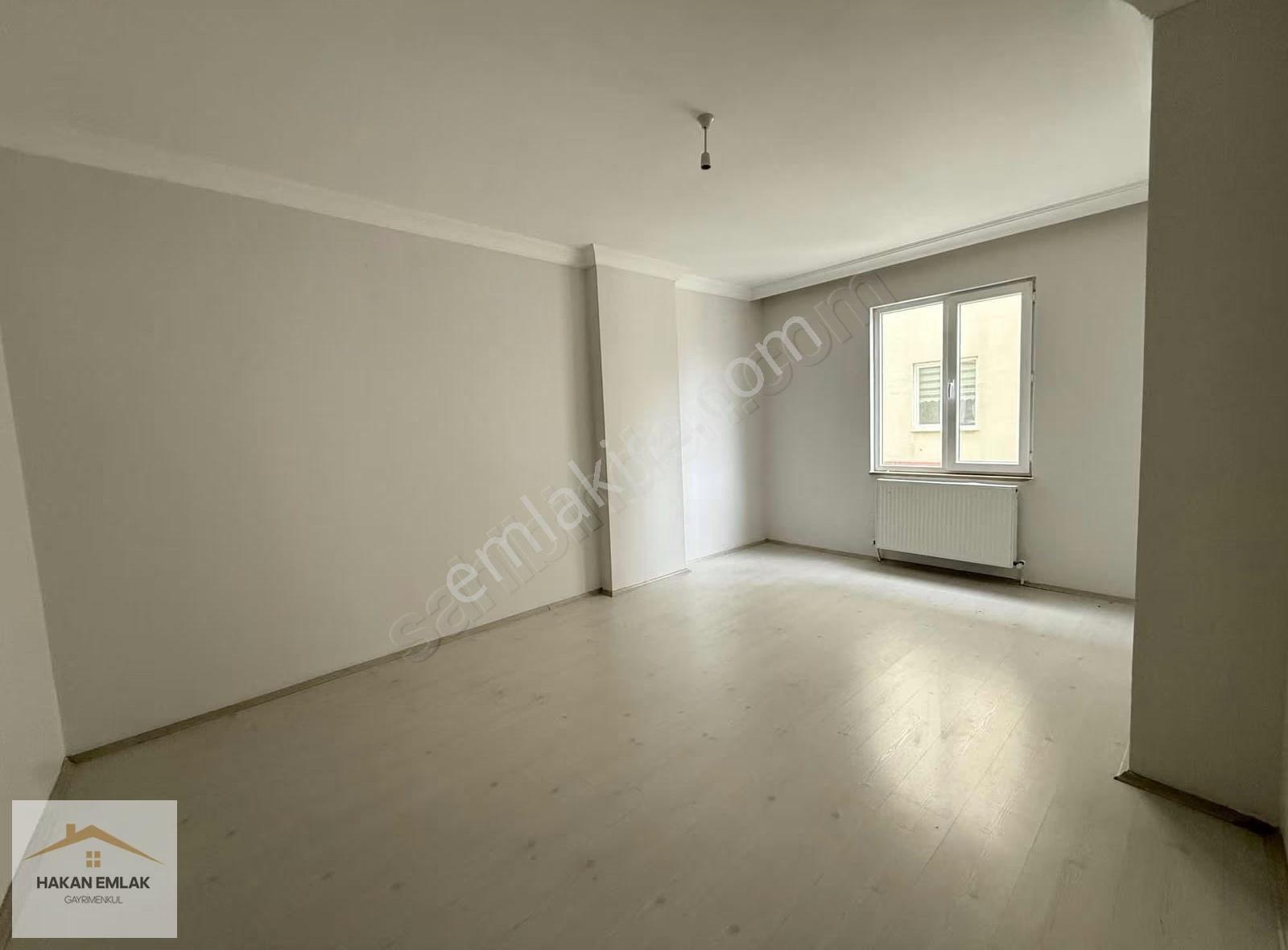 Hakan Emlak'tan Osmancık Caddesinde 3+1 Kiralık Daire - Görsel 9
