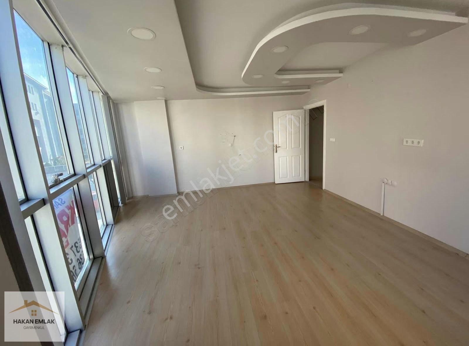 Hakan Emlak - Çorum Adliyesi Yanında Kiralık Büro & Ofis - Görsel 12