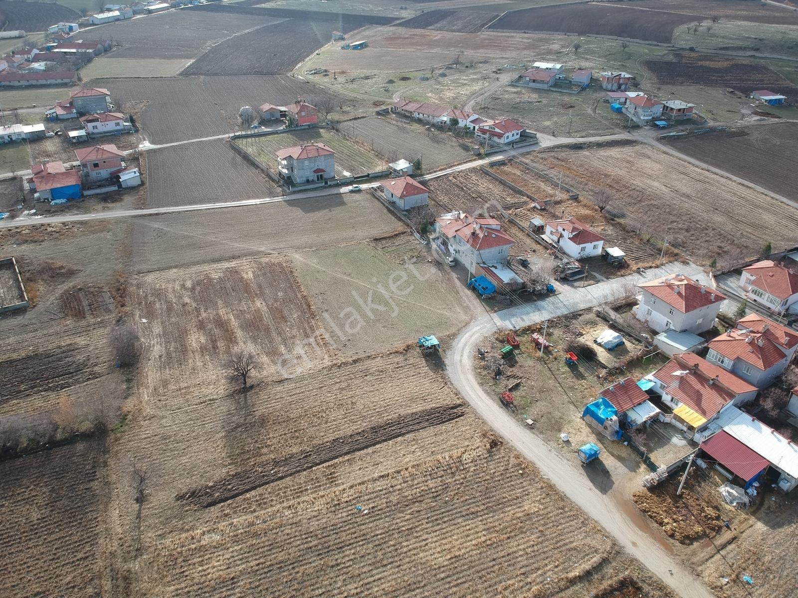 İlbey // Şuhut Zafer Mahallesinde 572+498+551 M² Arsa - Görsel 7