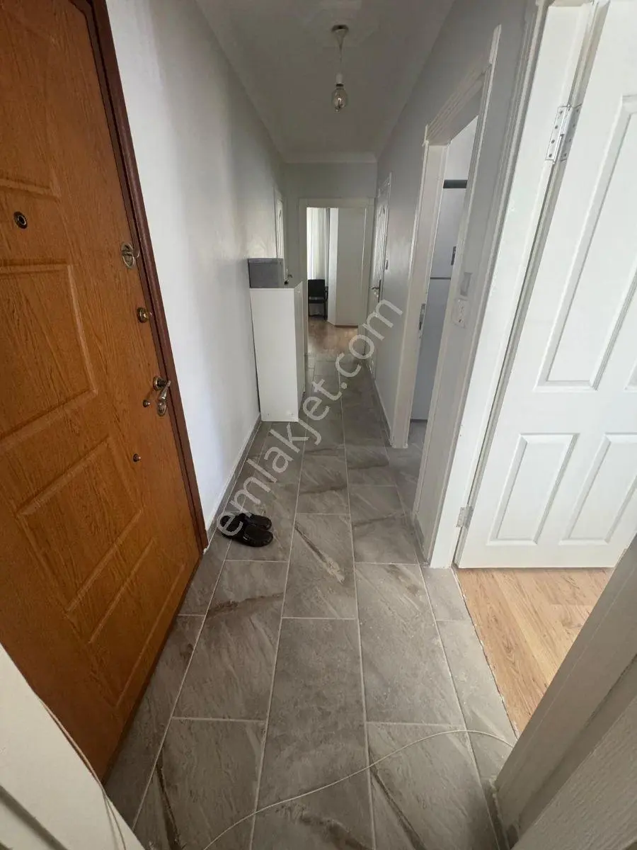 Eyüp Yeşilpınar Özlem Çarşisinda 2+1 Satılık Daire - Görsel 2