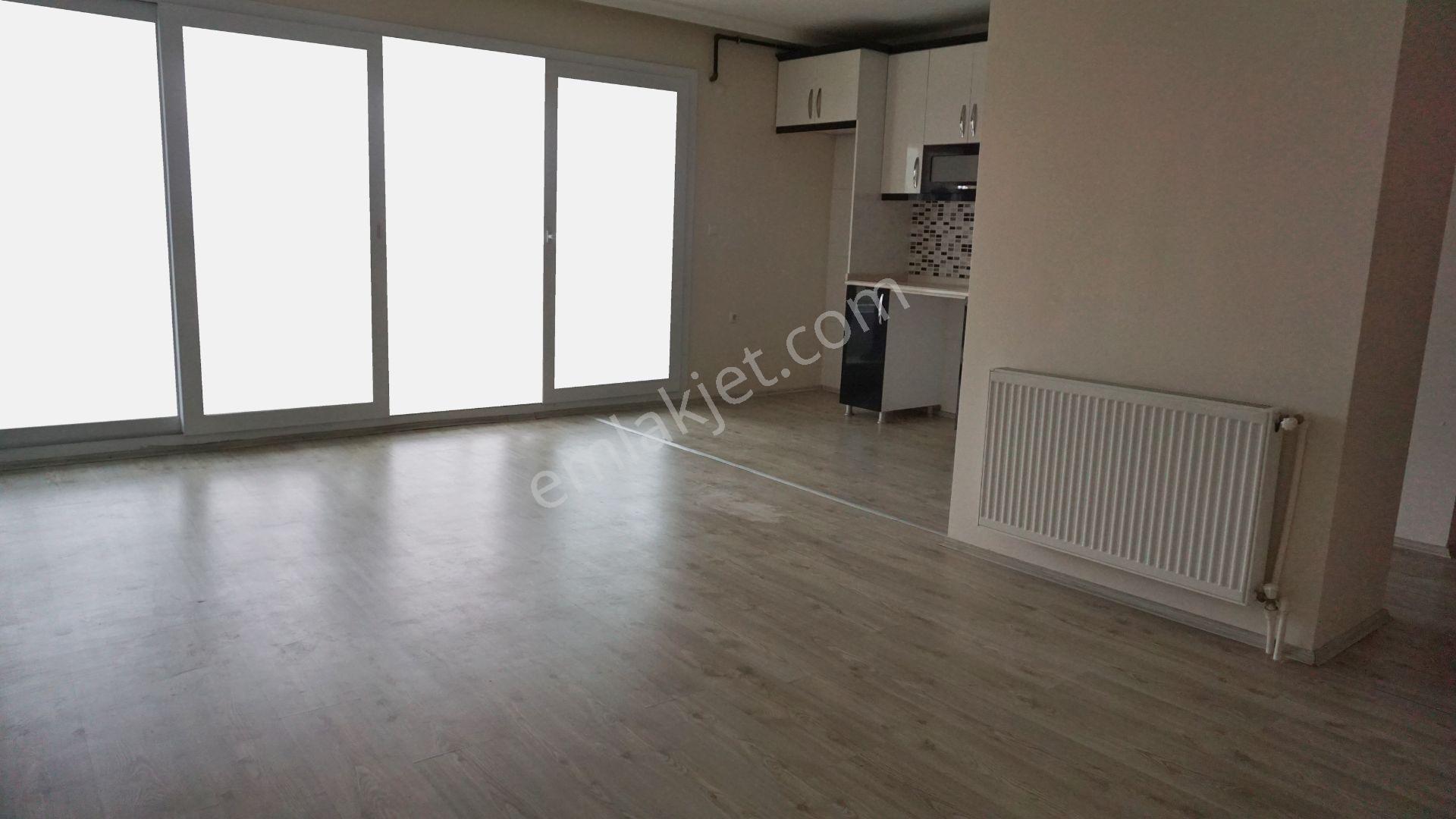 Esentepede Kiralık 2+1 Doğalgaz Kombili+asansörlü Çiğli Serkan - Görsel 3