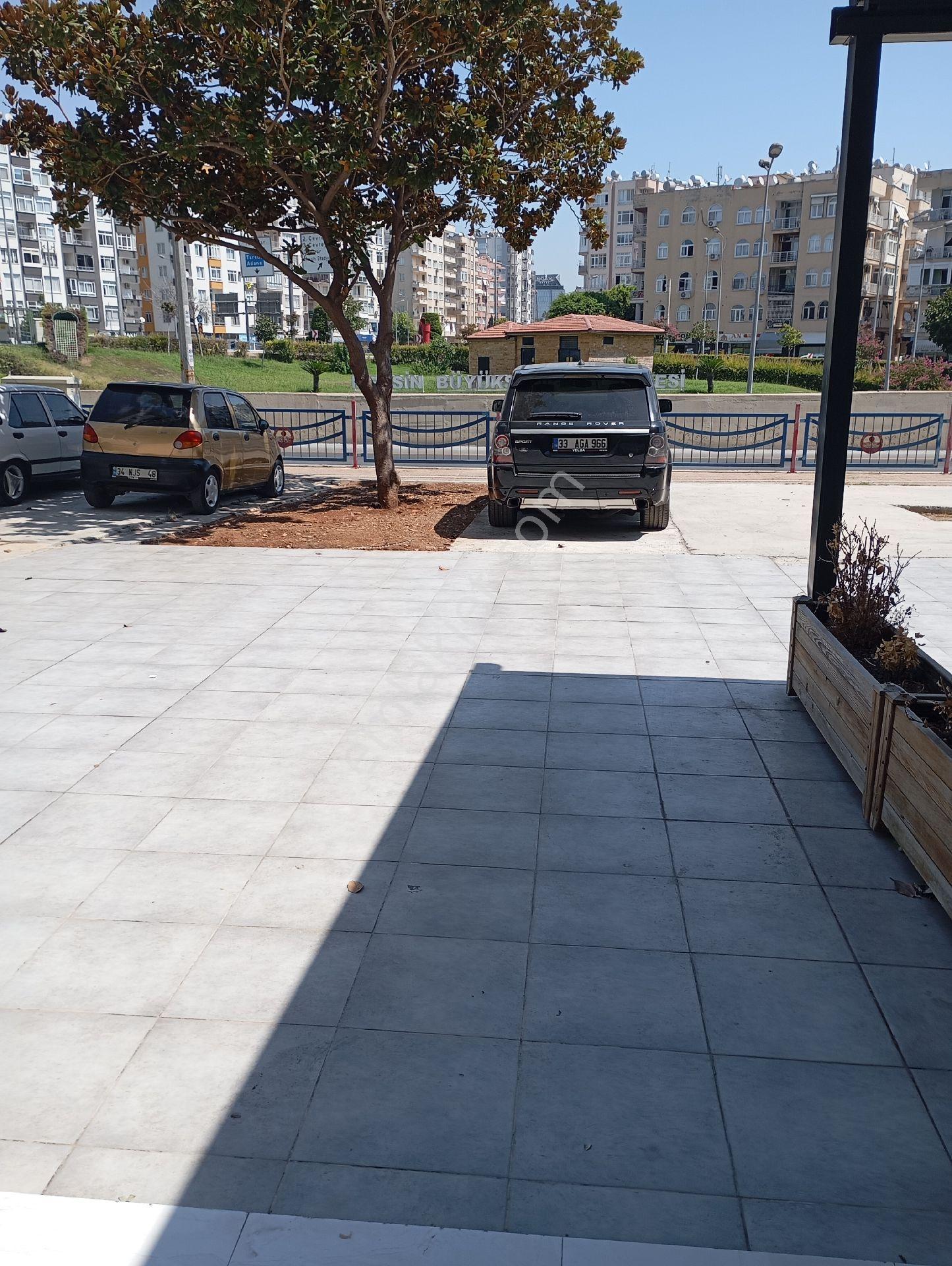 Palmiye Mah İsmet İnönü Bulvarında Satılık 100 M2 Dükkan